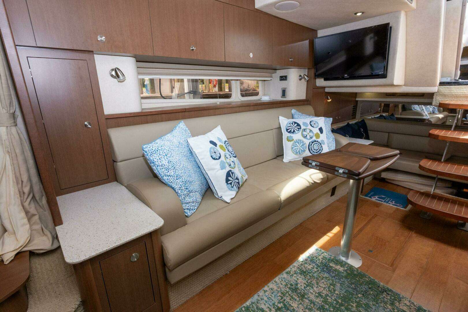 2013 Sea Ray 370 Sundancer - Image 35