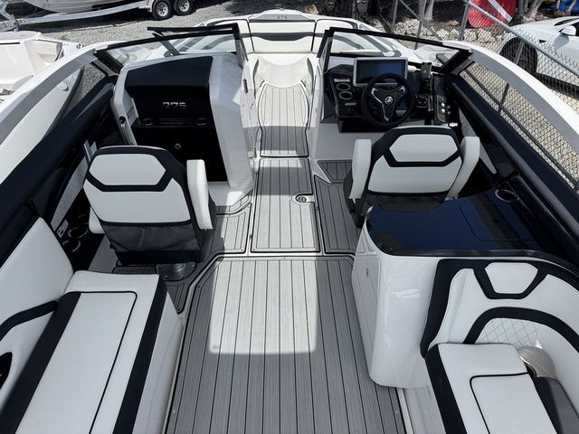2026 Yamaha Boats 275SD - 12