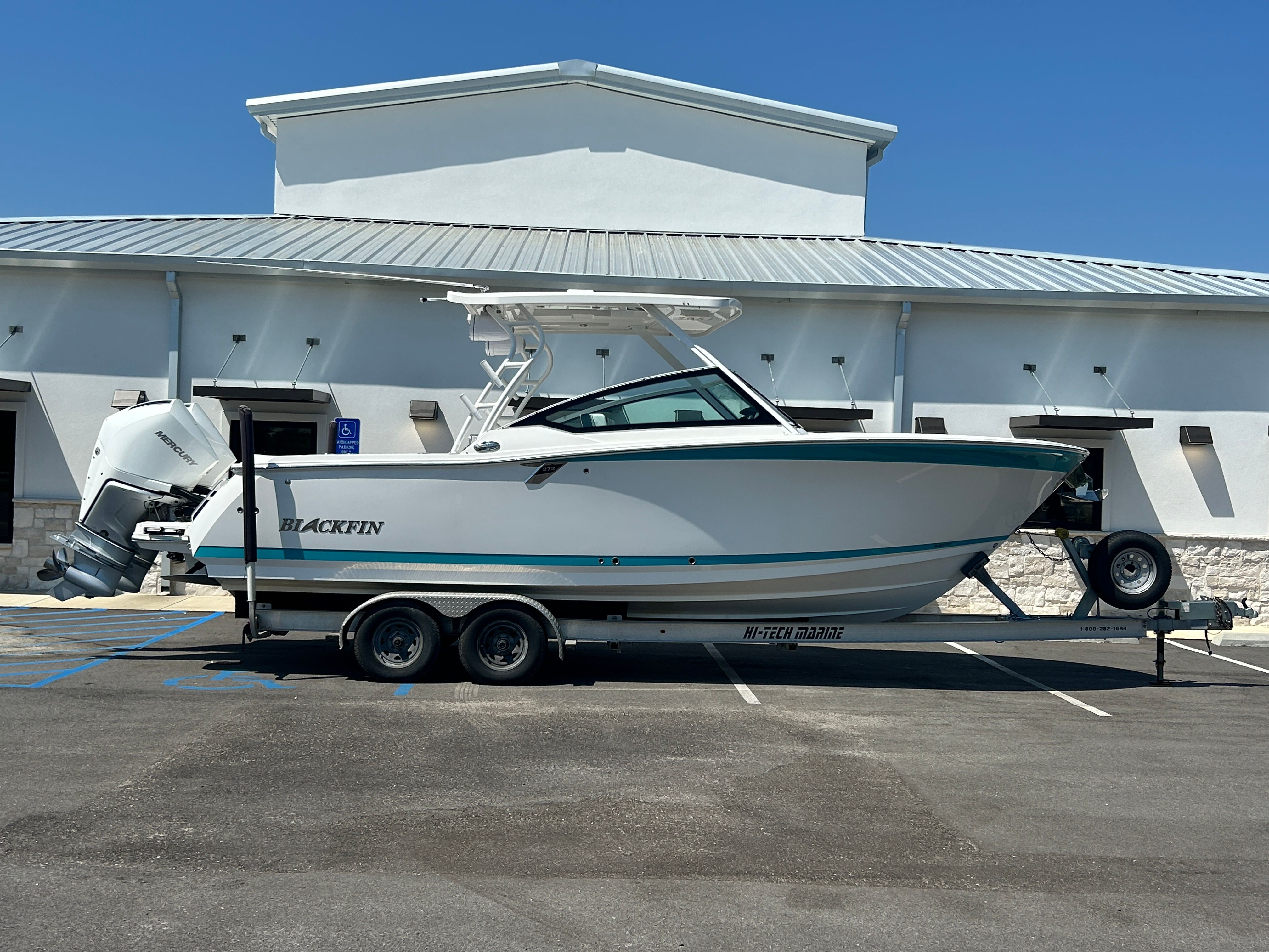 2019 Blackfin 272 DC