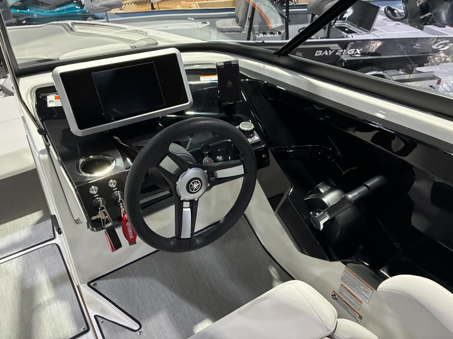 2026 Yamaha Boats AR250 - 6