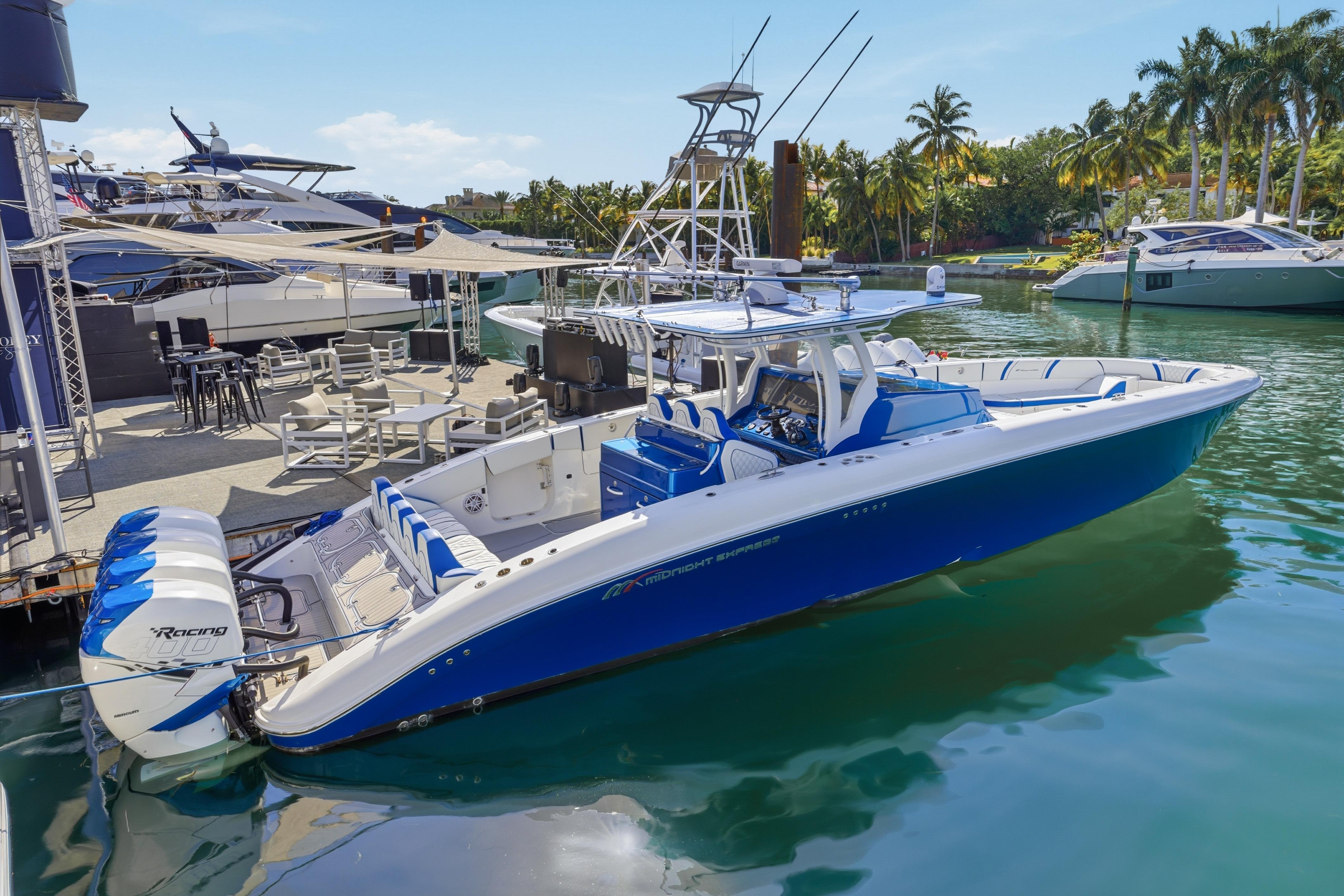 2019 Midnight Express 43 Open