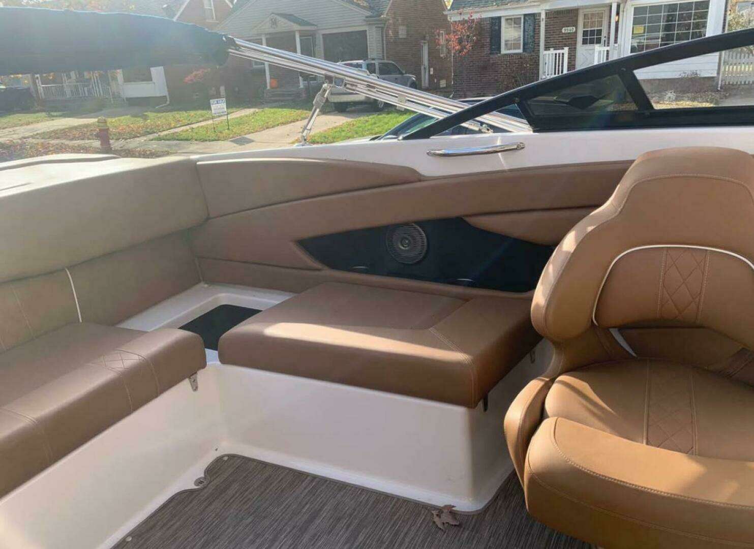 2018 Glastron GT 245 - Image 5
