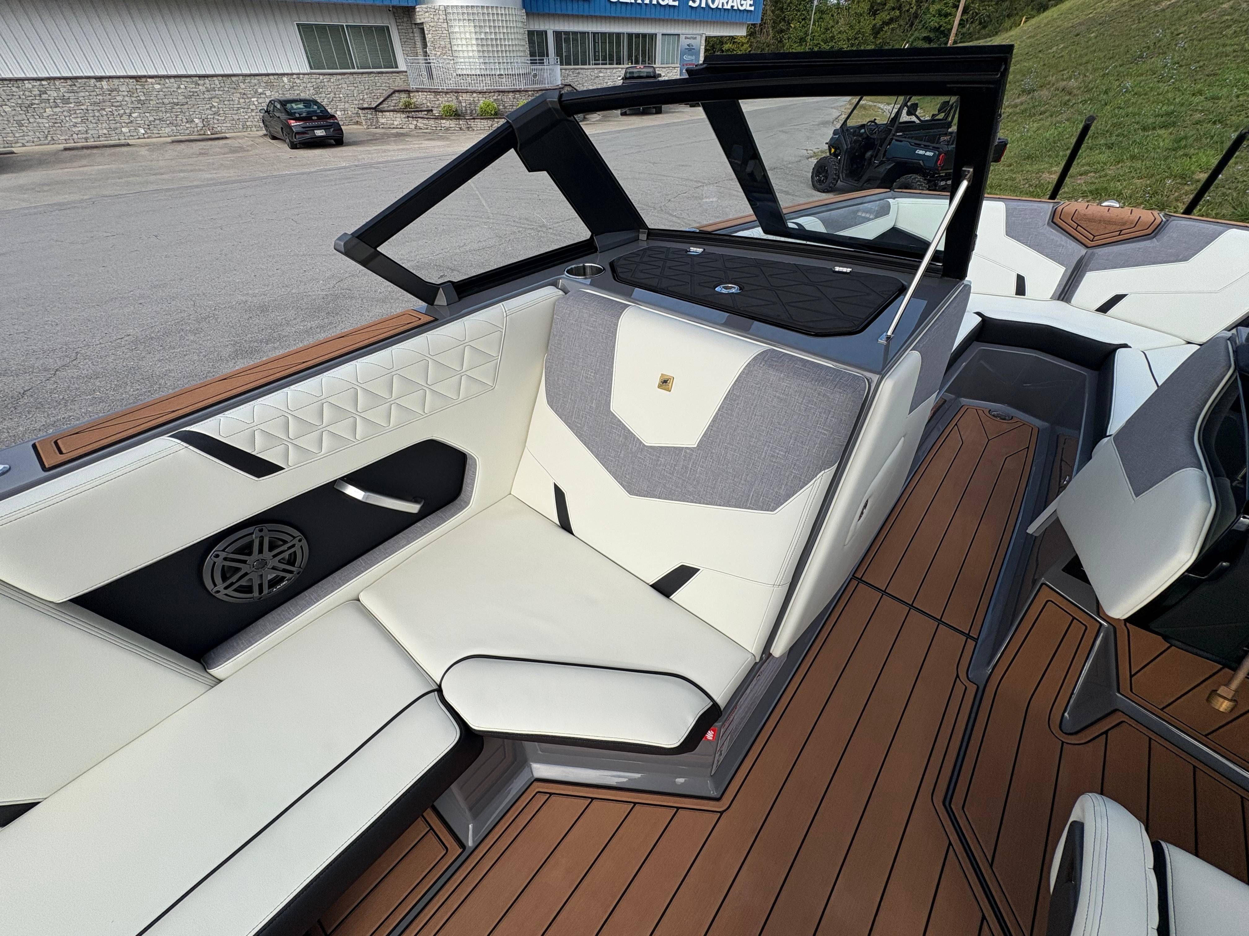 2026 Nautique GS24 - 35