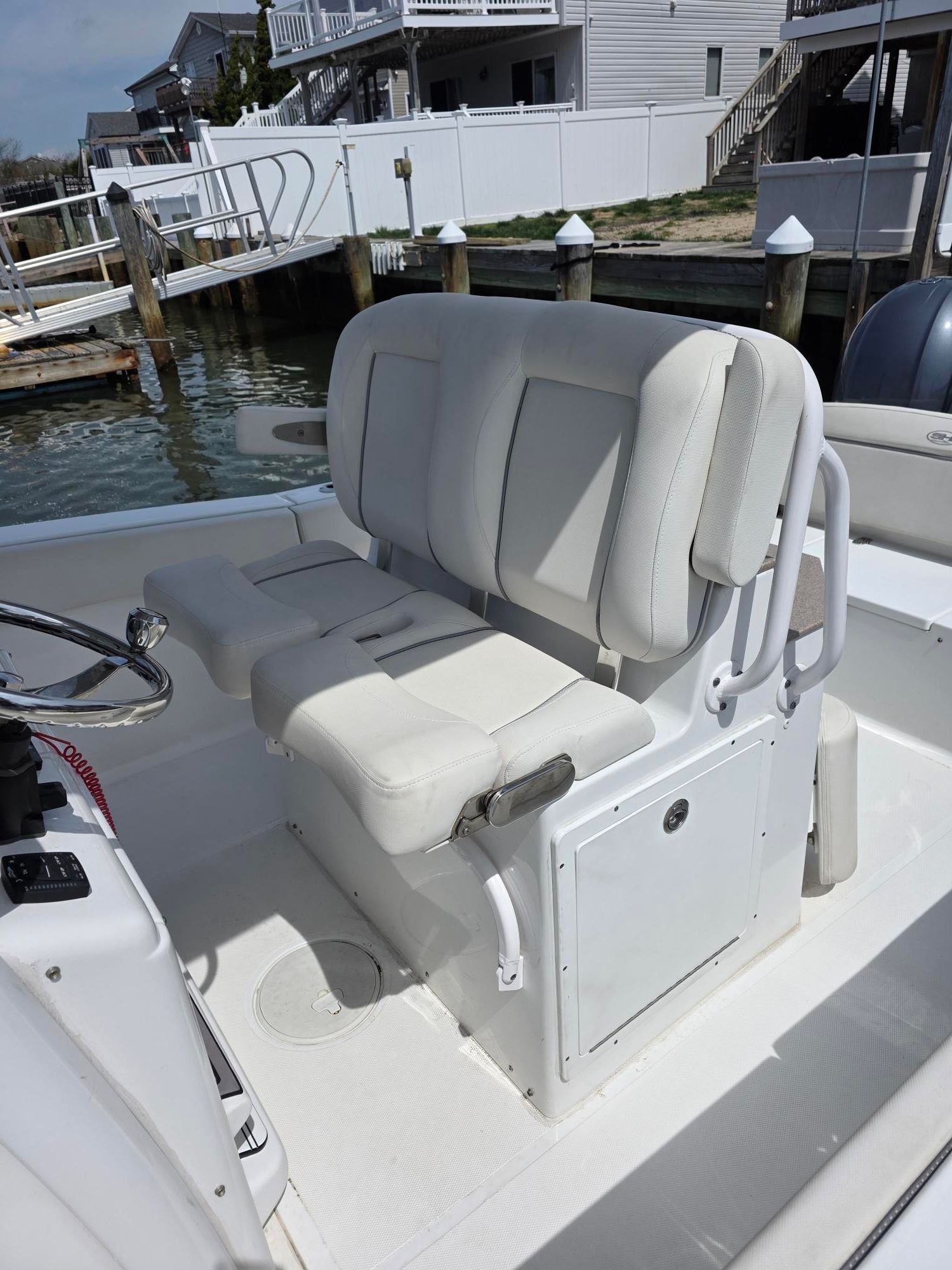 2023 Sea Hunt Ultra 265 SE - 19