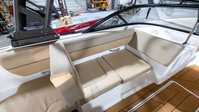2025 Bayliner D20 - 11