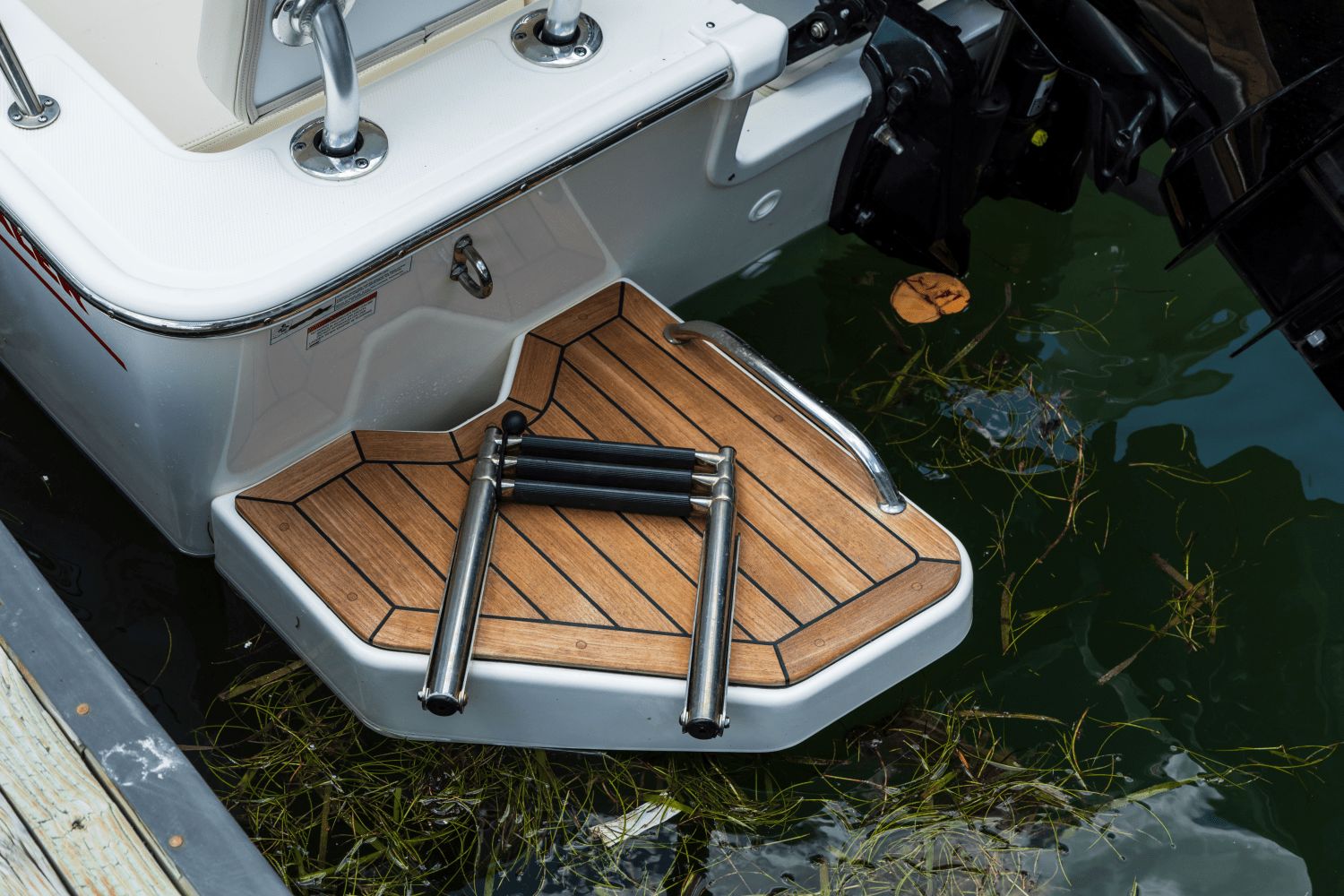 2026 Boston Whaler 190 Montauk - 40