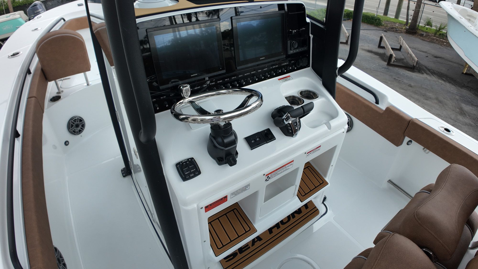 2027 Sea Hunt Ultra 265 SE - 22