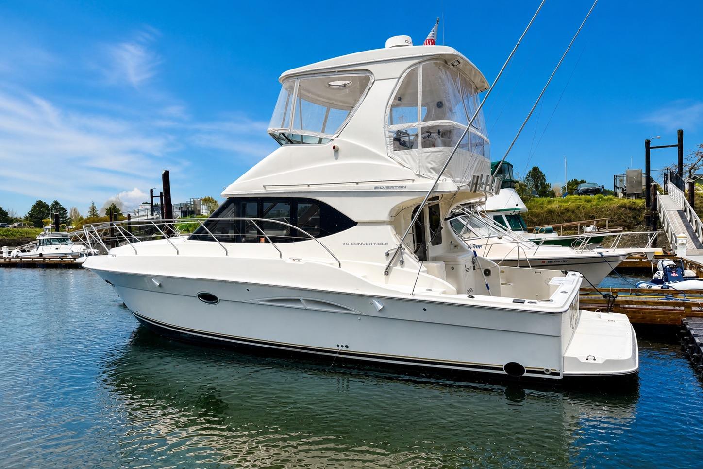 2005 Silverton 38 Convertible