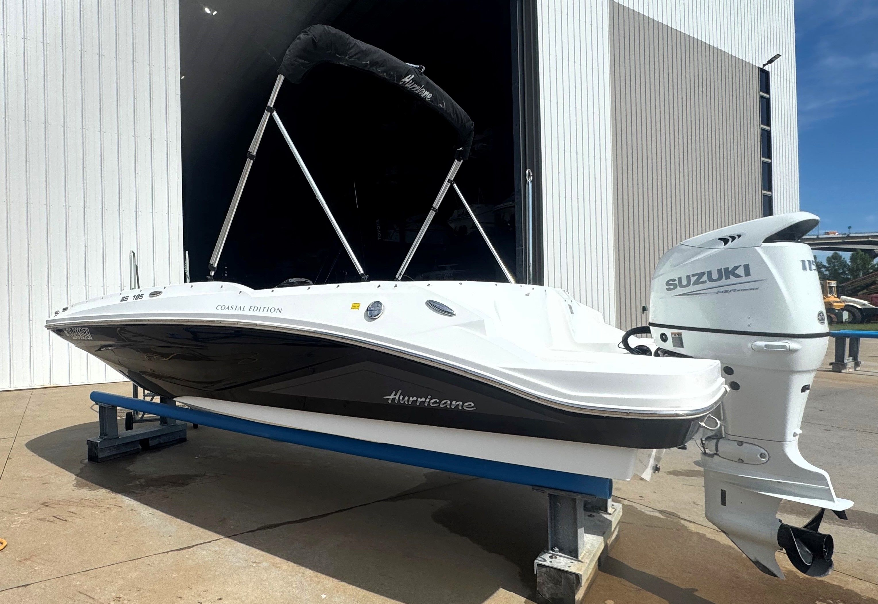 2021 Hurricane SunDeck Sport 185 OB - 7