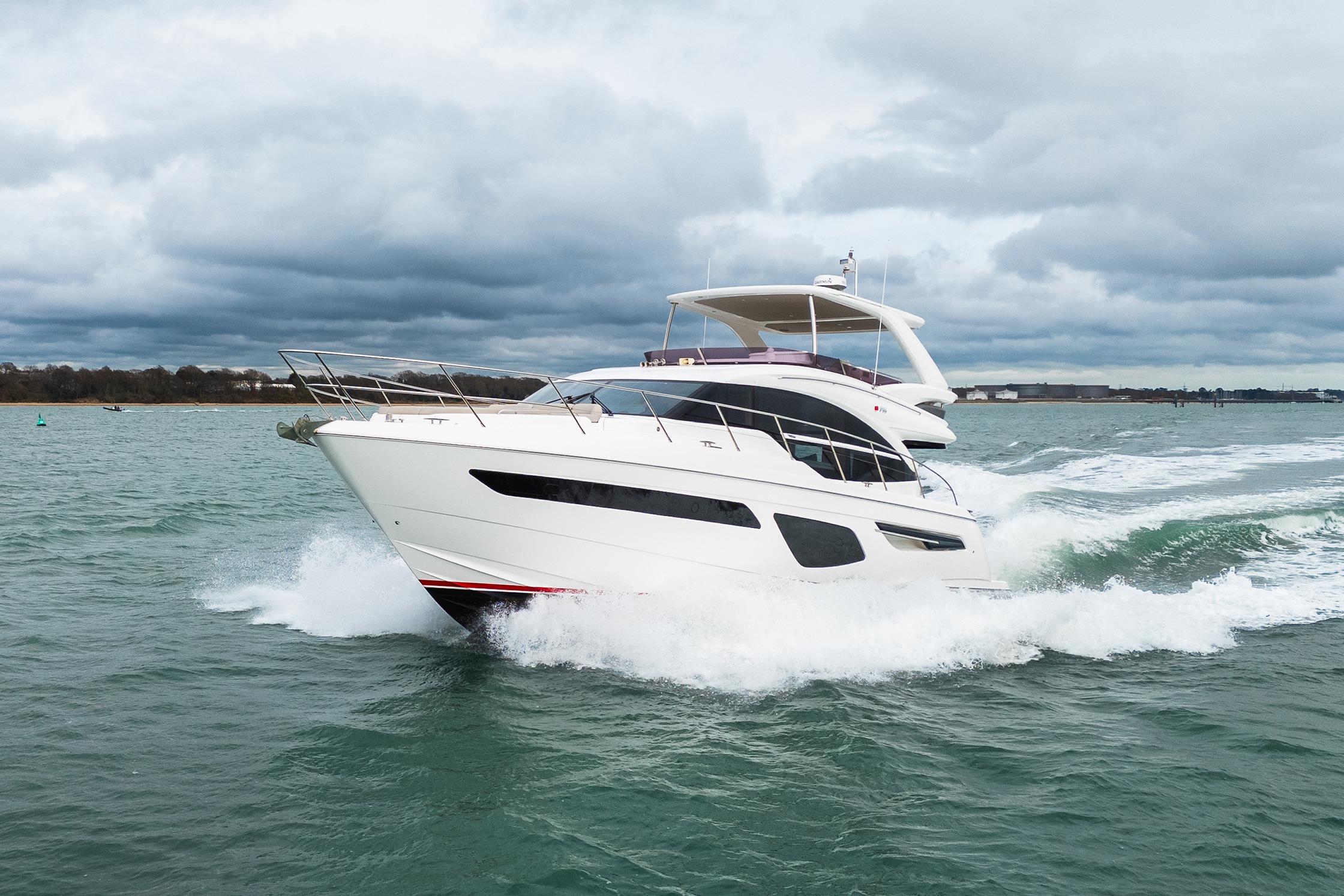 2020 Princess F55