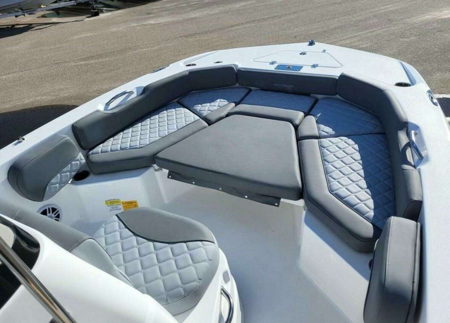 2025 NauticStar 191 Hybrid - Image 8