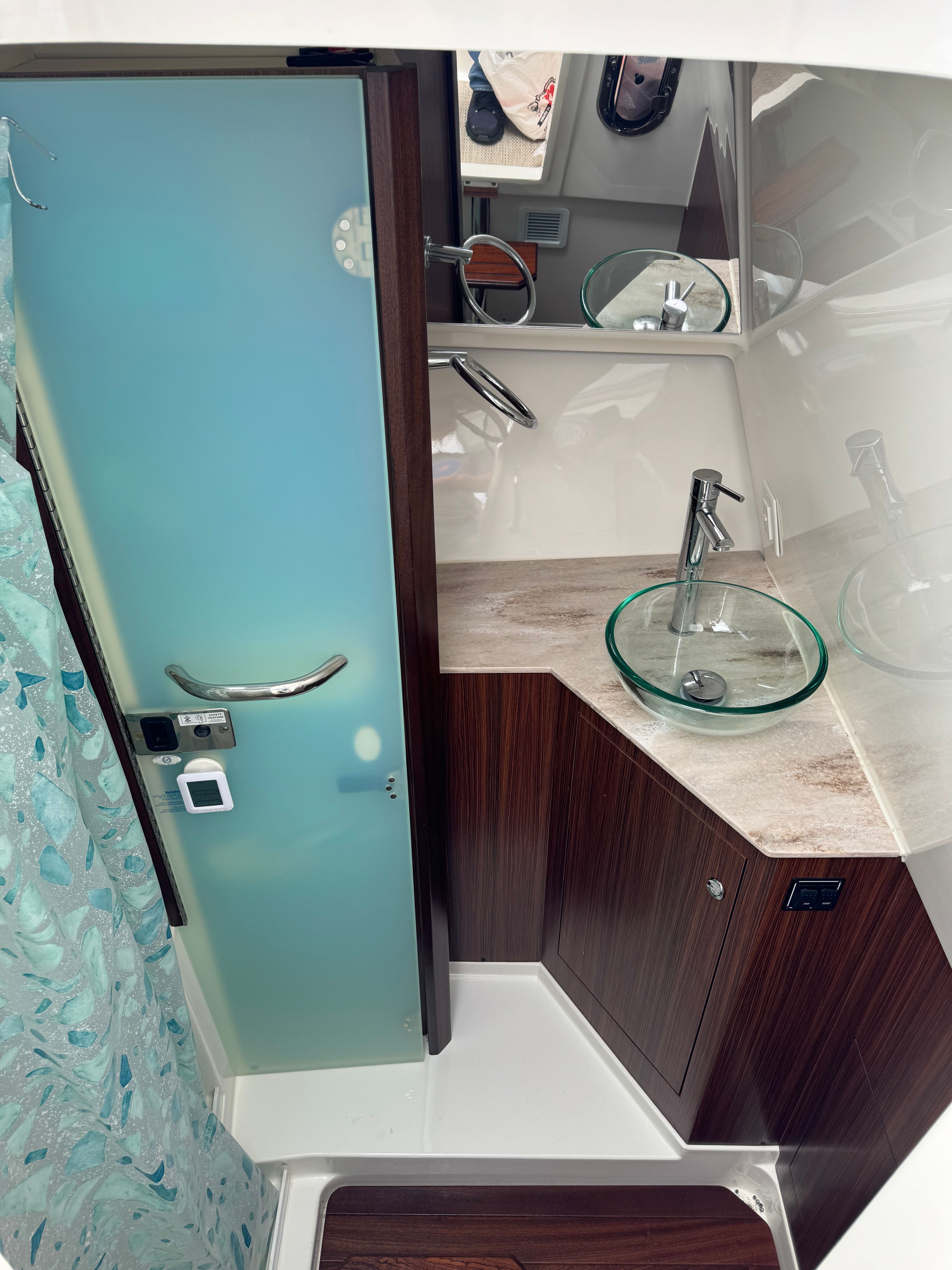 2020 Pursuit DC 365 Dual Console - 9