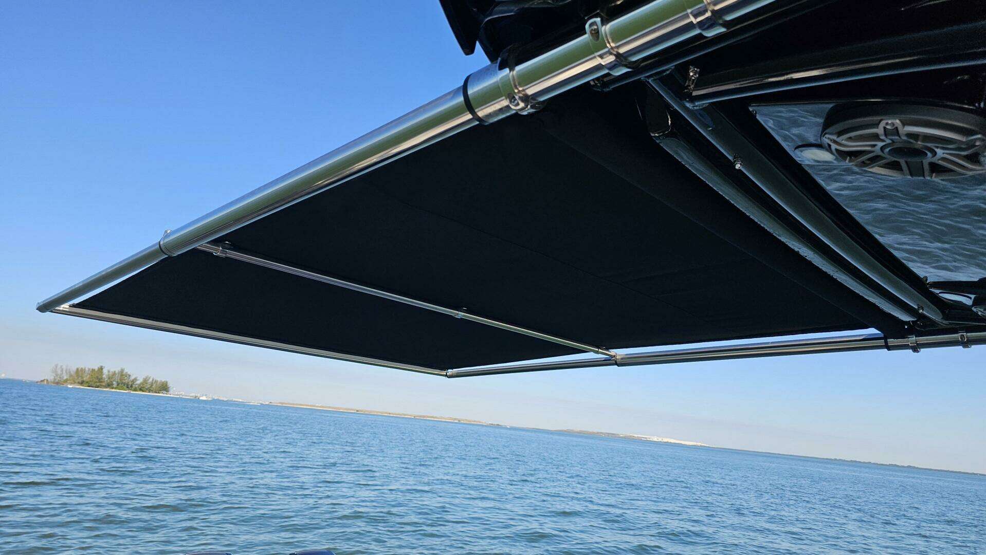 2024 Nor-Tech 390 Sport Center Console - Image 20