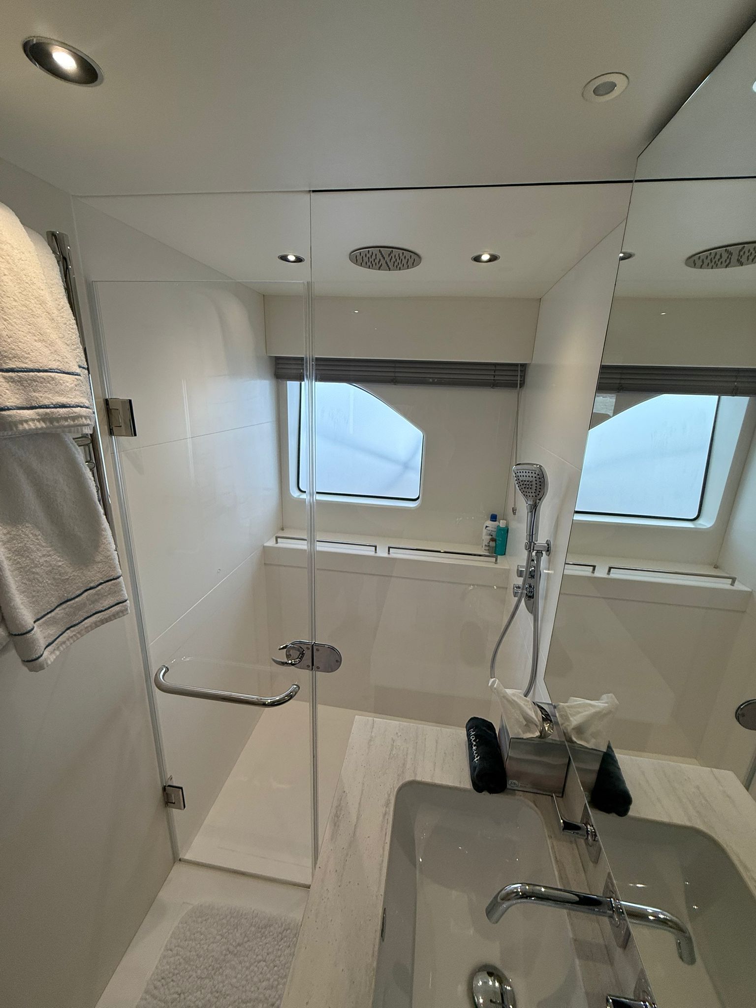 2021 Sunseeker 76 Yacht - 25