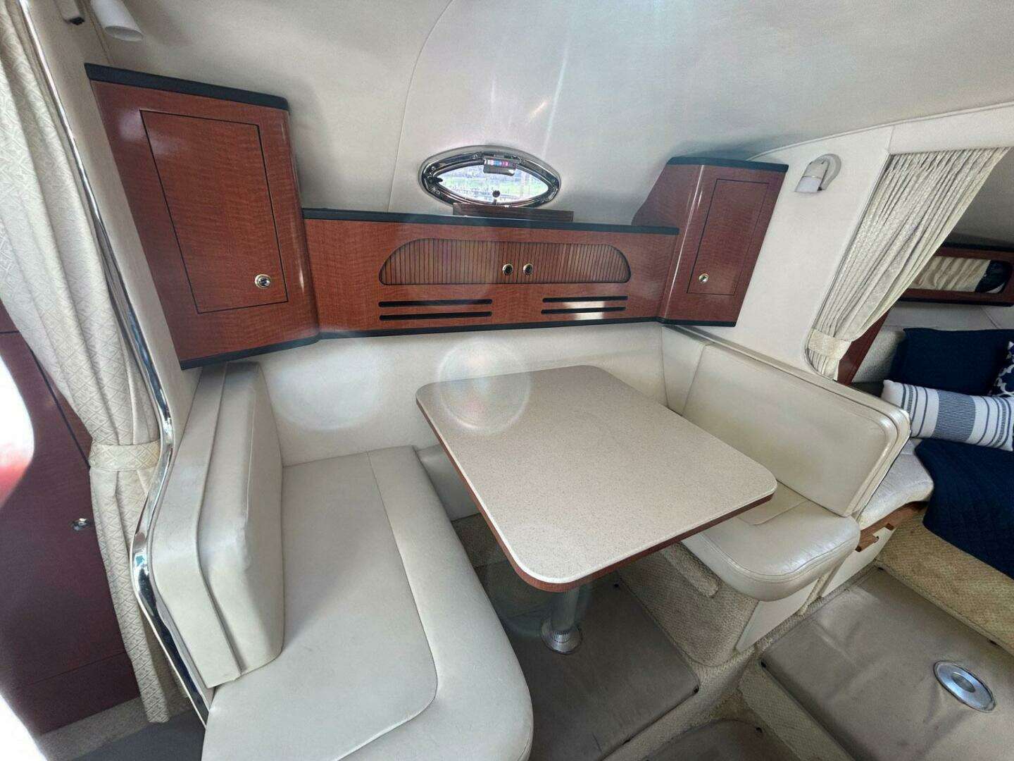 2004 Sea Ray 280 Sundancer - Image 15