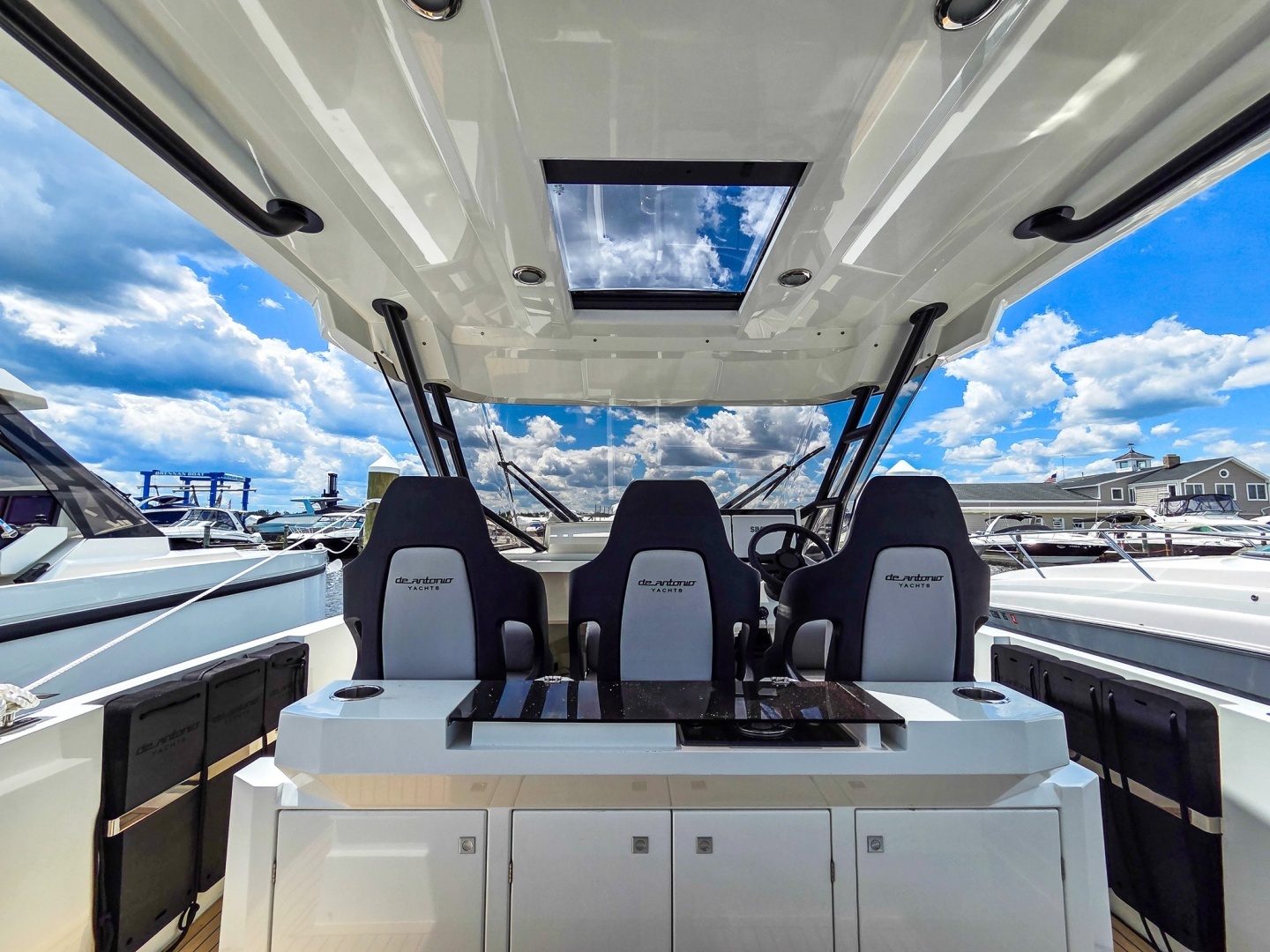 2026 De Antonio Yachts D32 - Image 19