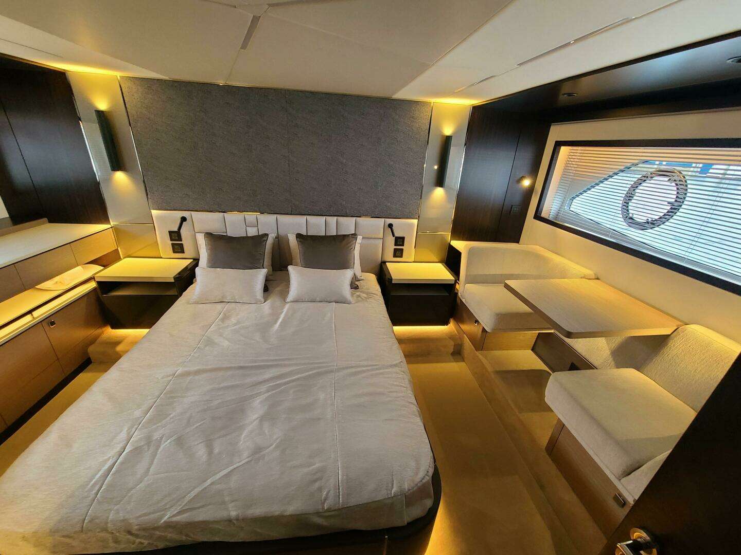2023 Sunseeker 68 Manhattan - Image 18
