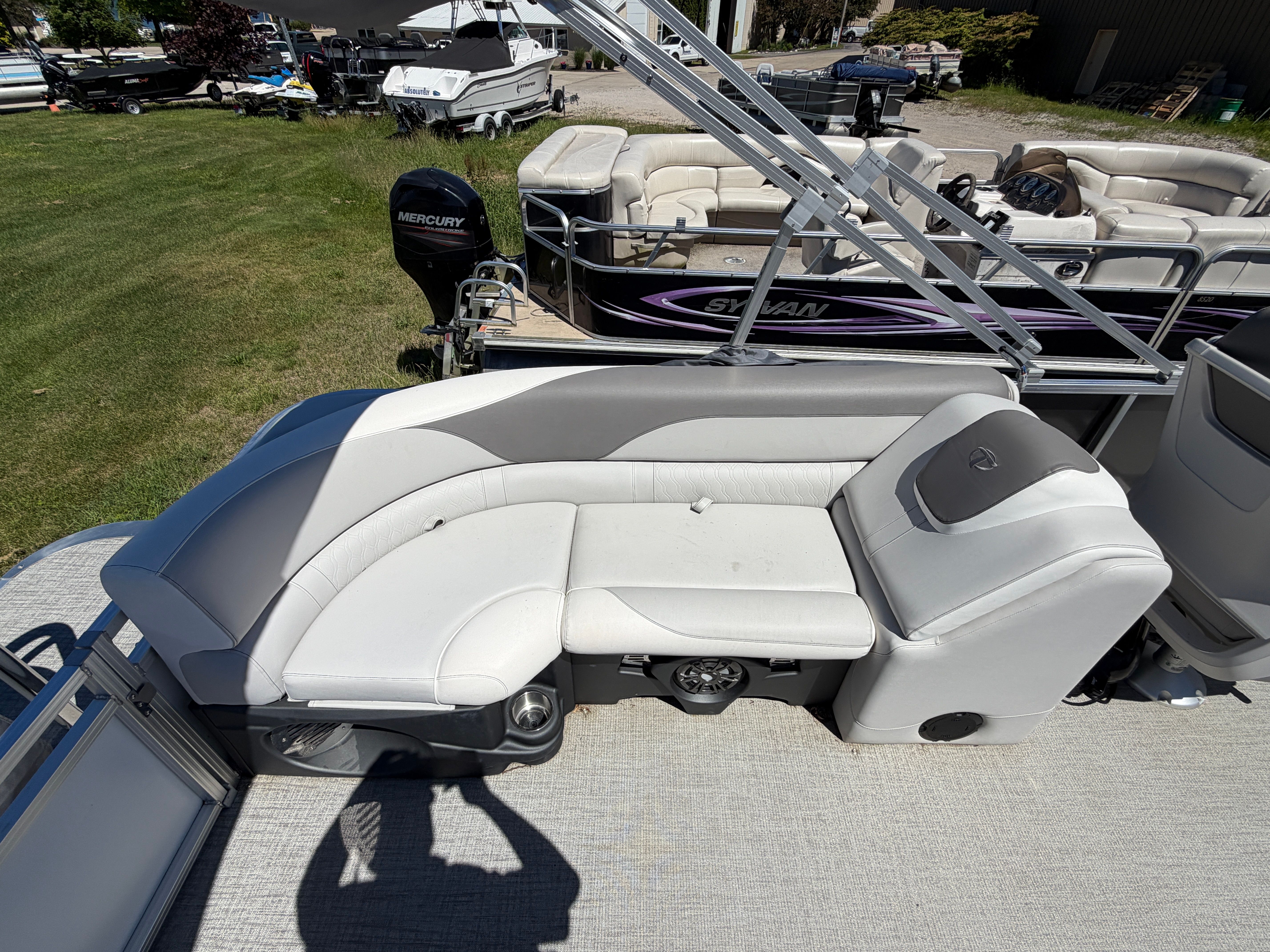 2024 Tahoe Pontoon LTZ 2385 Quad Lounger - 13