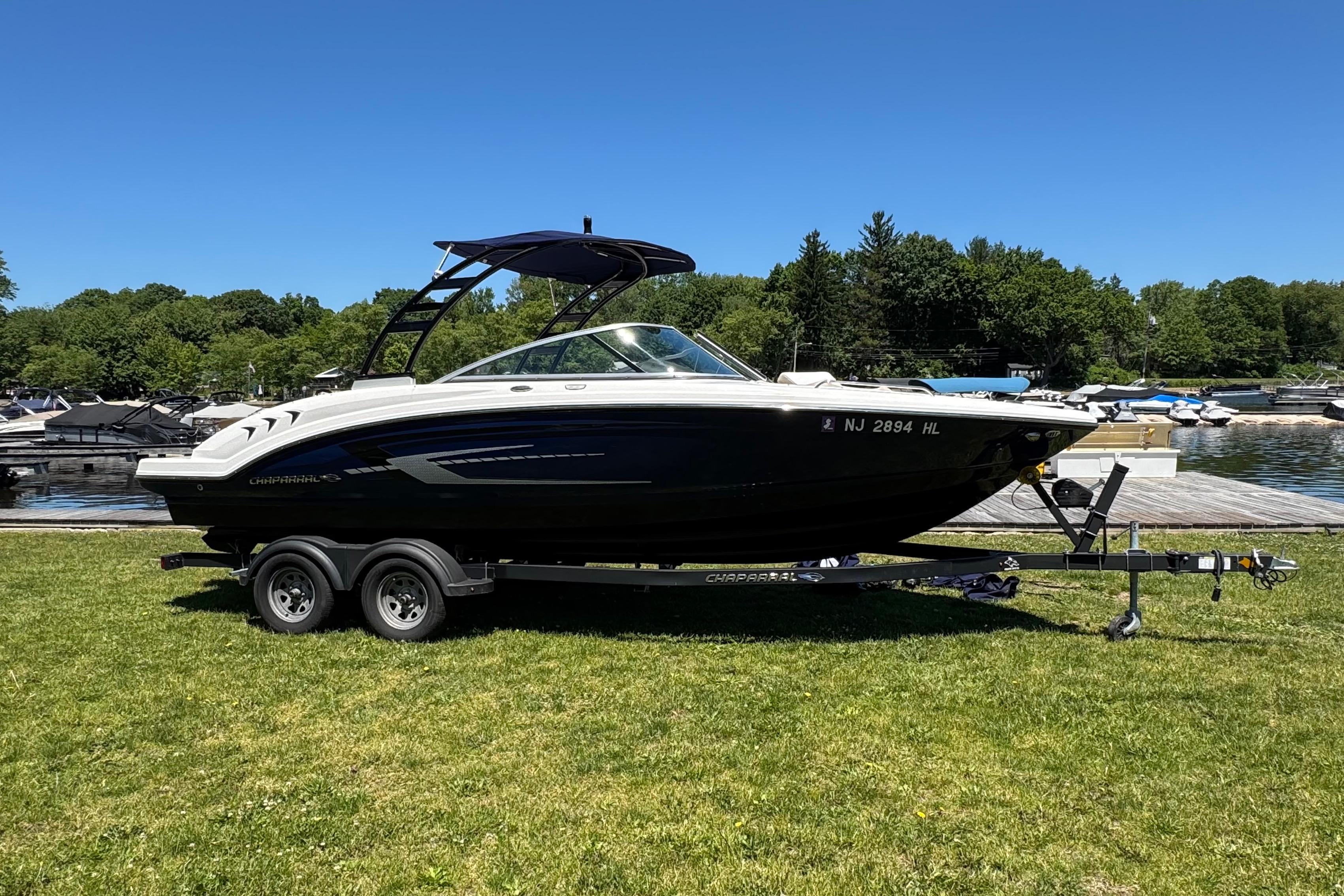 2022 Chaparral 23 SSi