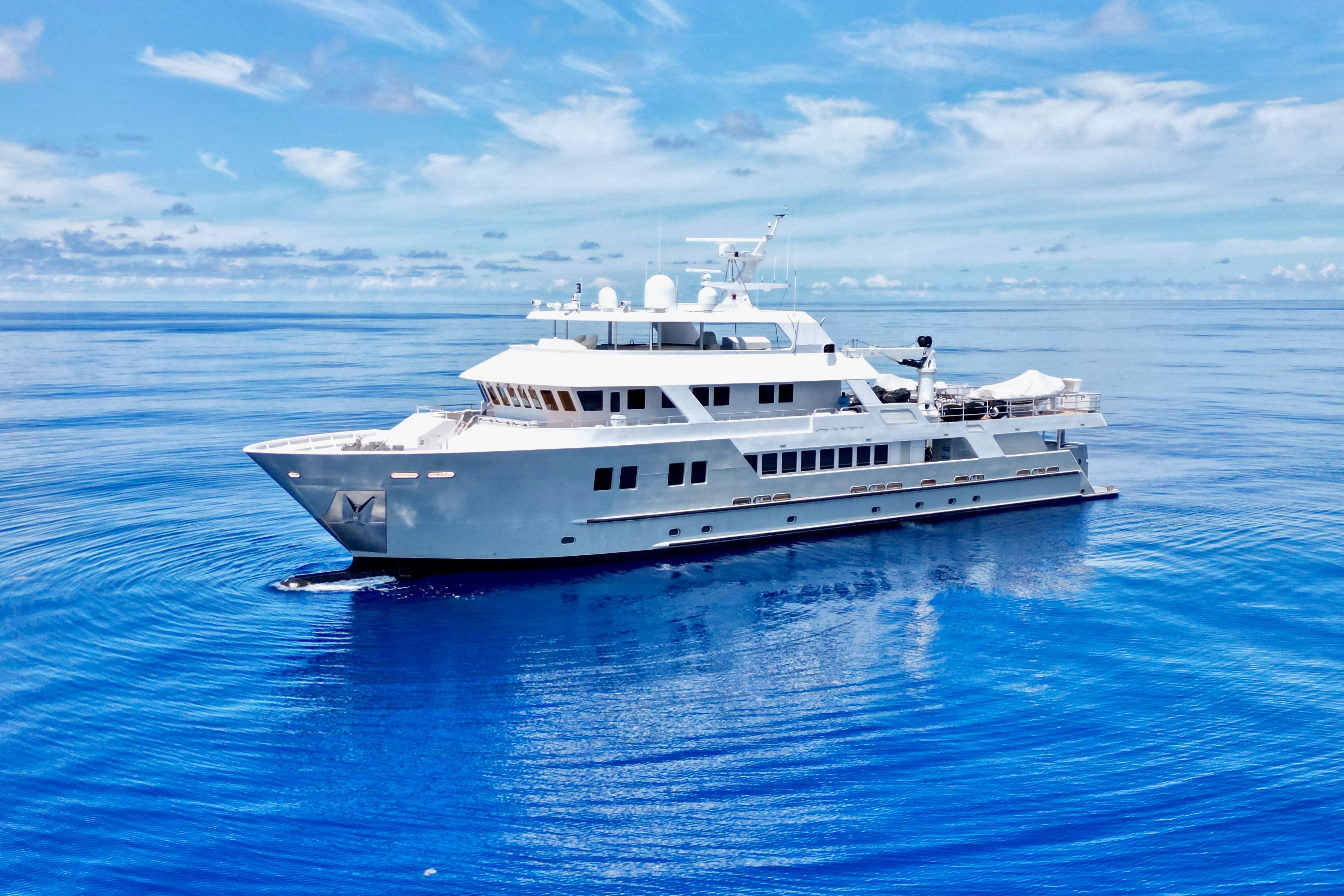 2011 CG Boat Works Explorer