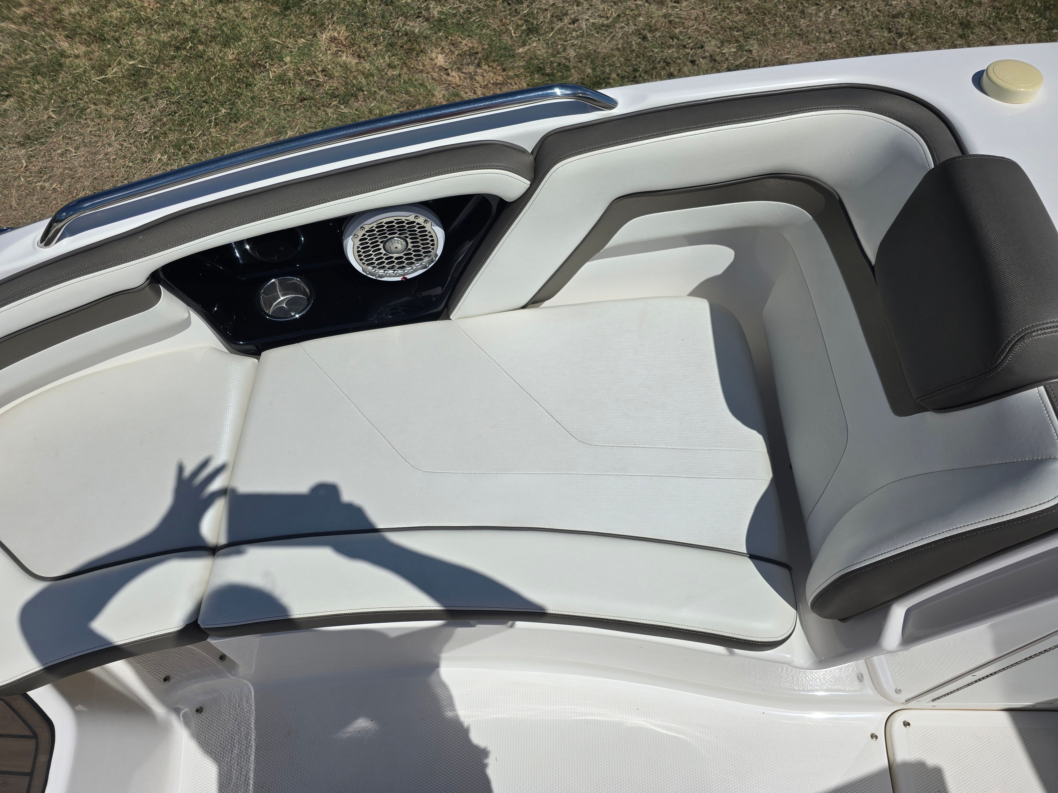 2015 Yamaha Boats 242 Limited S - 39