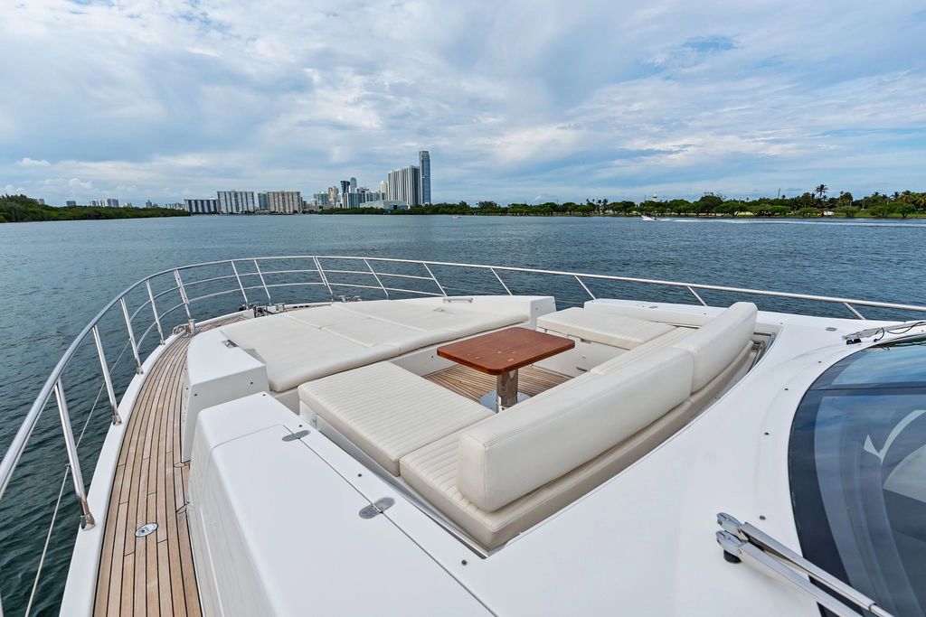2018 Azimut 77S - 11