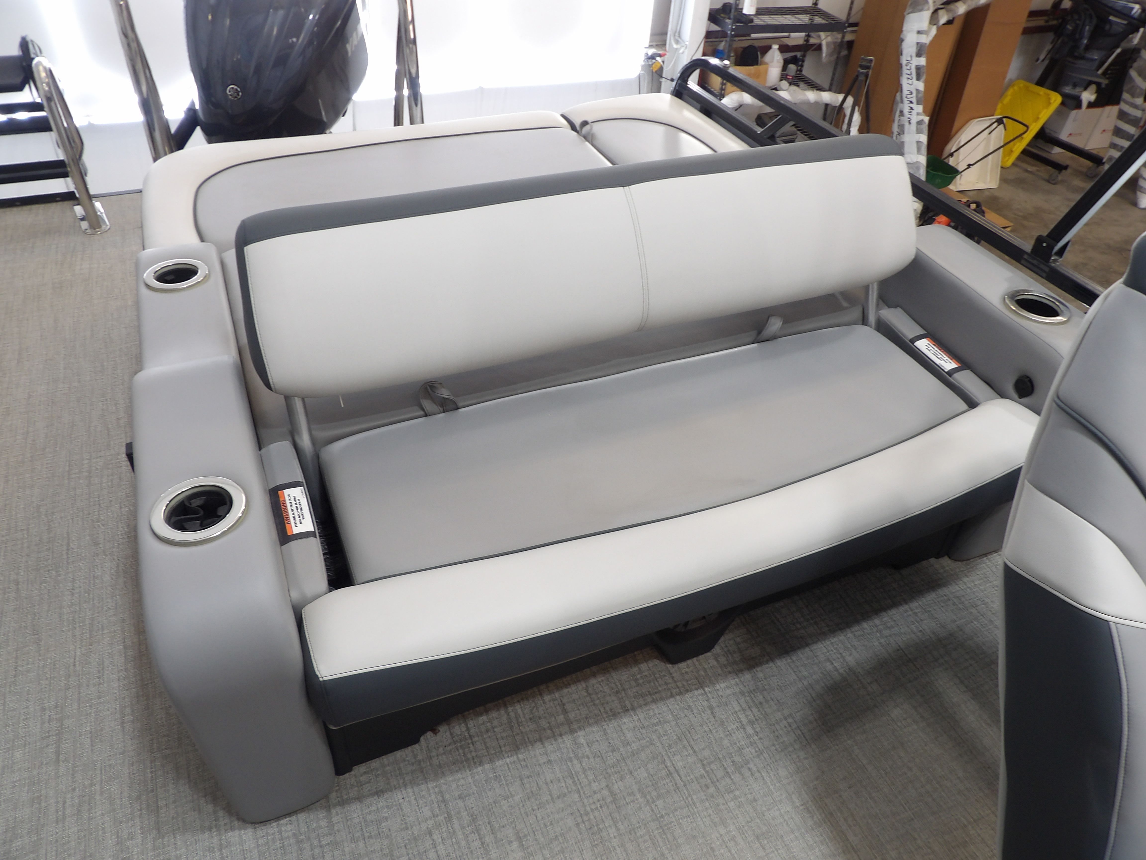 2025 Avalon LSZ Versatile Rear Bench - 23' - 25
