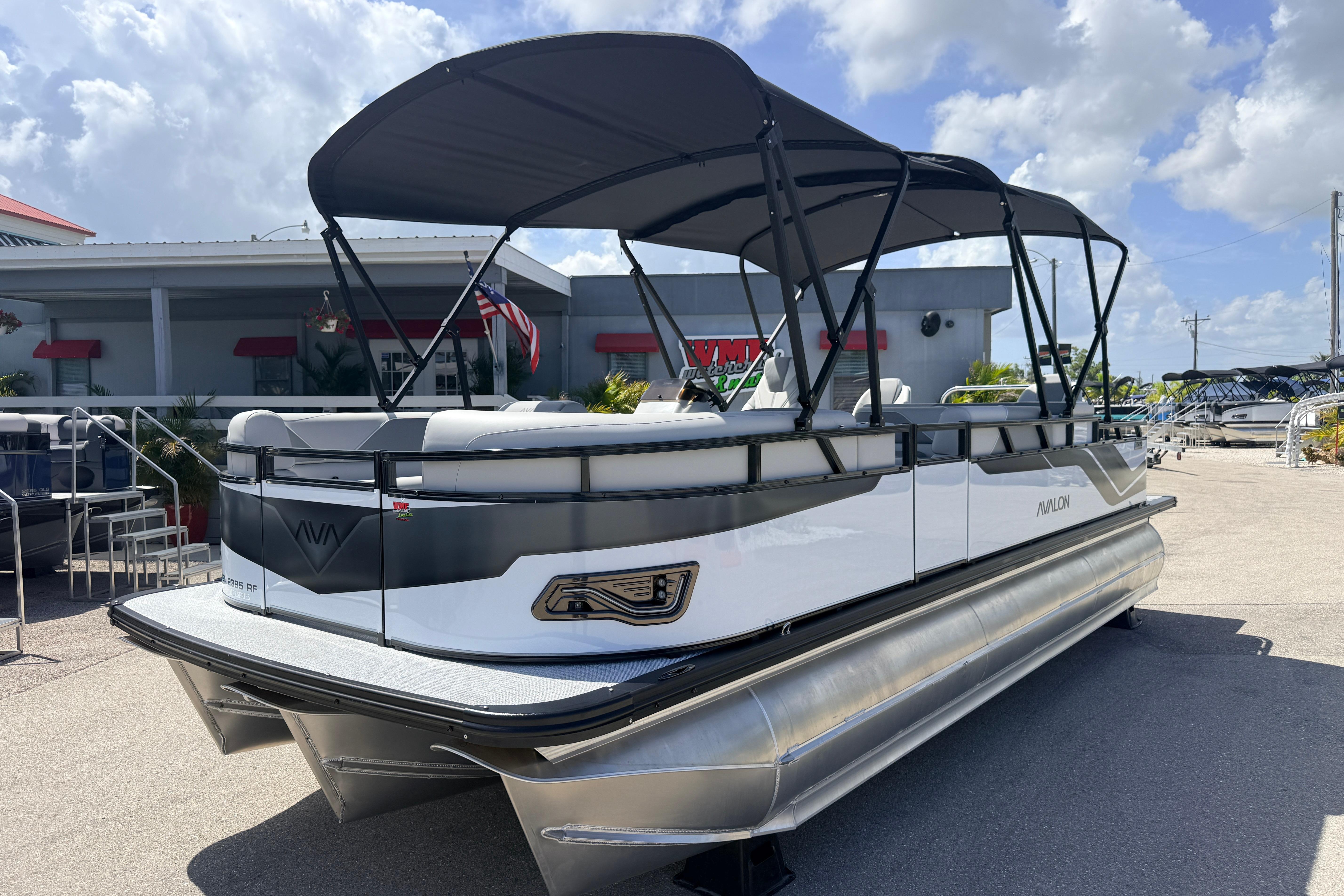 2026 Avalon 2385 Venture 85 Rear Fish, Tri Toon, High Performance