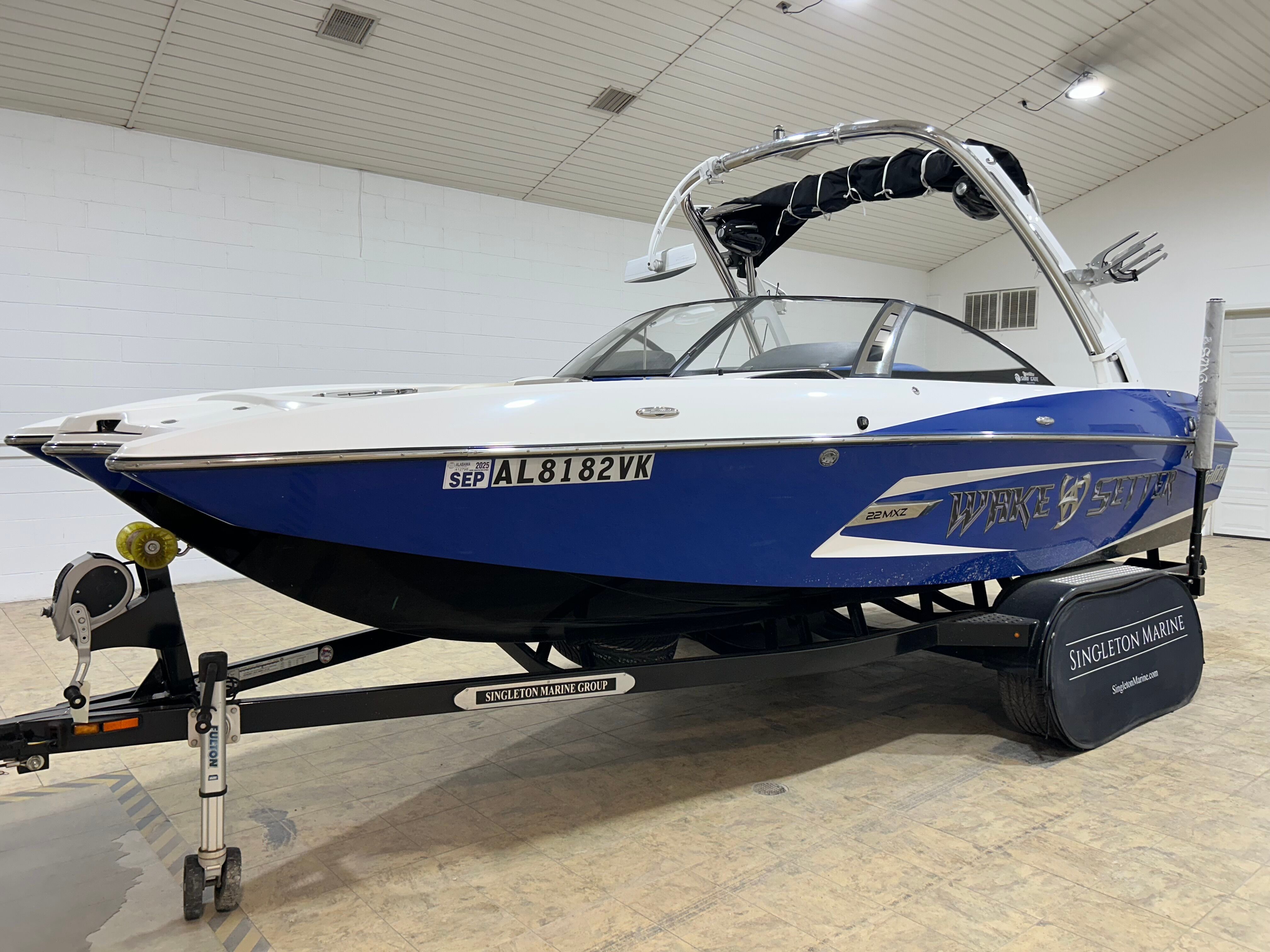 2013 MALIBU 22 MXZ - Image 2
