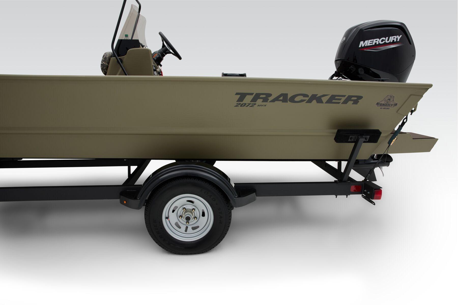 2026 Tracker Grizzly 2072 CC - 40