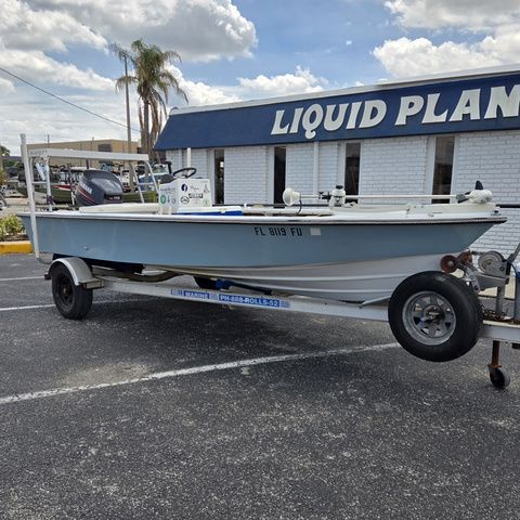 1987 Maverick 18 Master Angler - 2