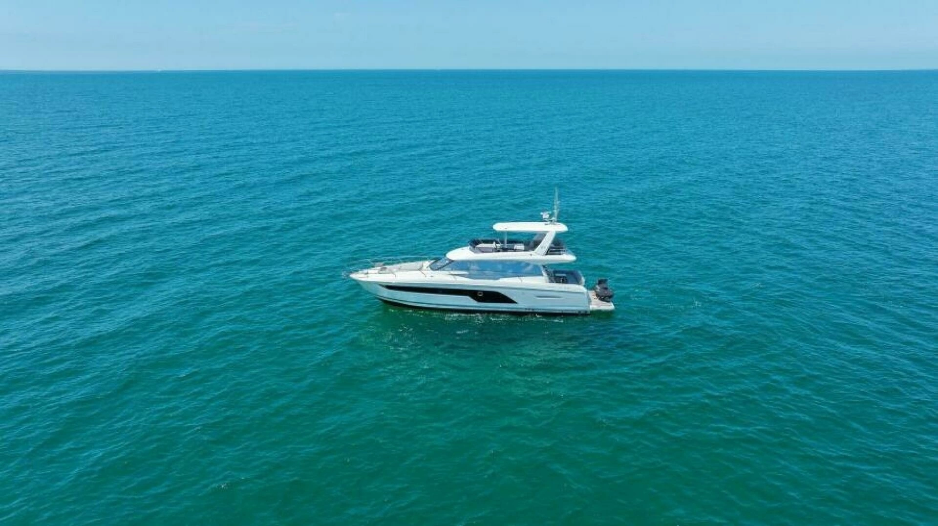 2022 Prestige 590 Flybridge - Image 71