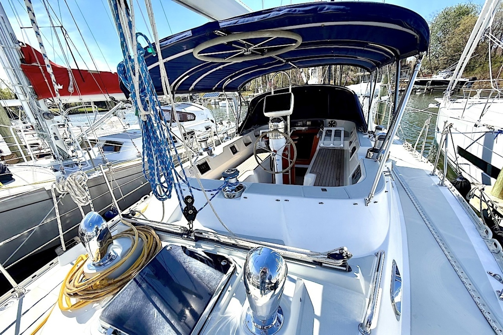 1998 Hylas 49 - Image 9