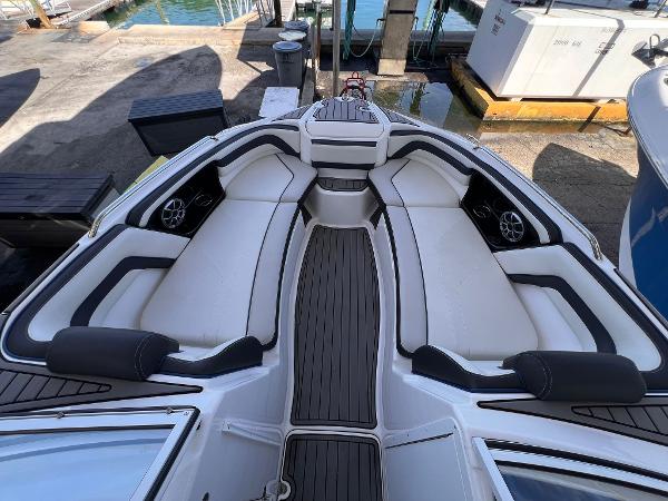 2019 Yamaha Boats 242 Limited S E-Series - 15