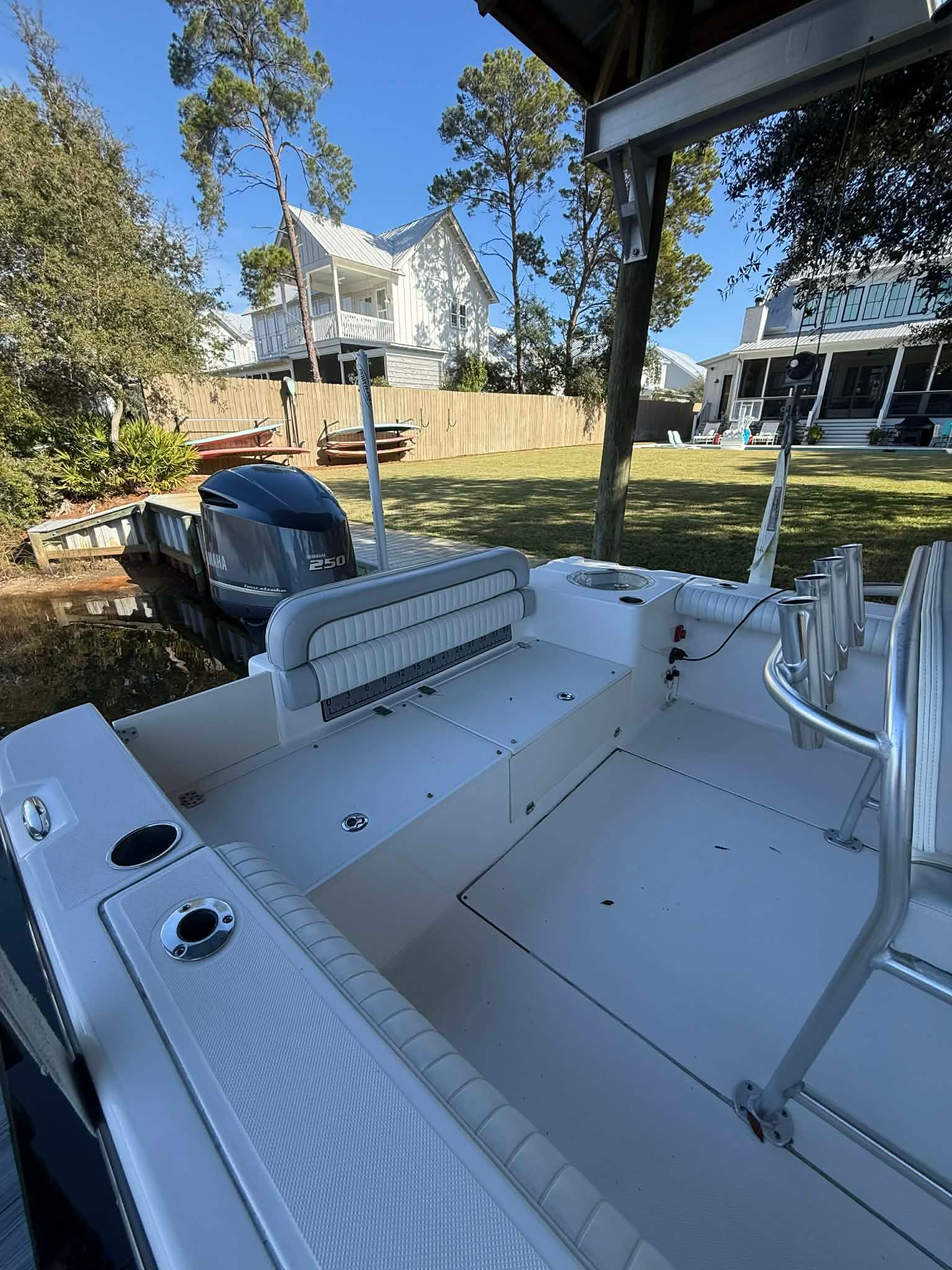 2018 Sea Born LX24 Center Console - 3
