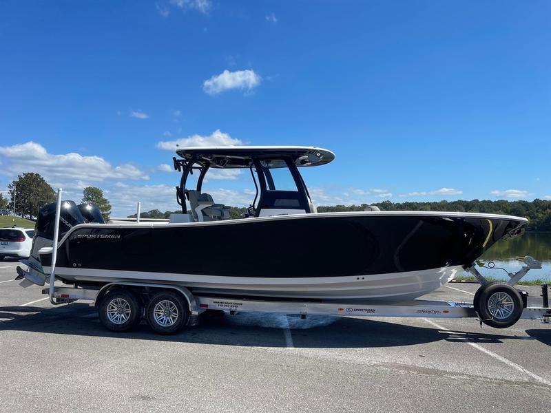 2025 Sportsman Open 282 Center Console - 62