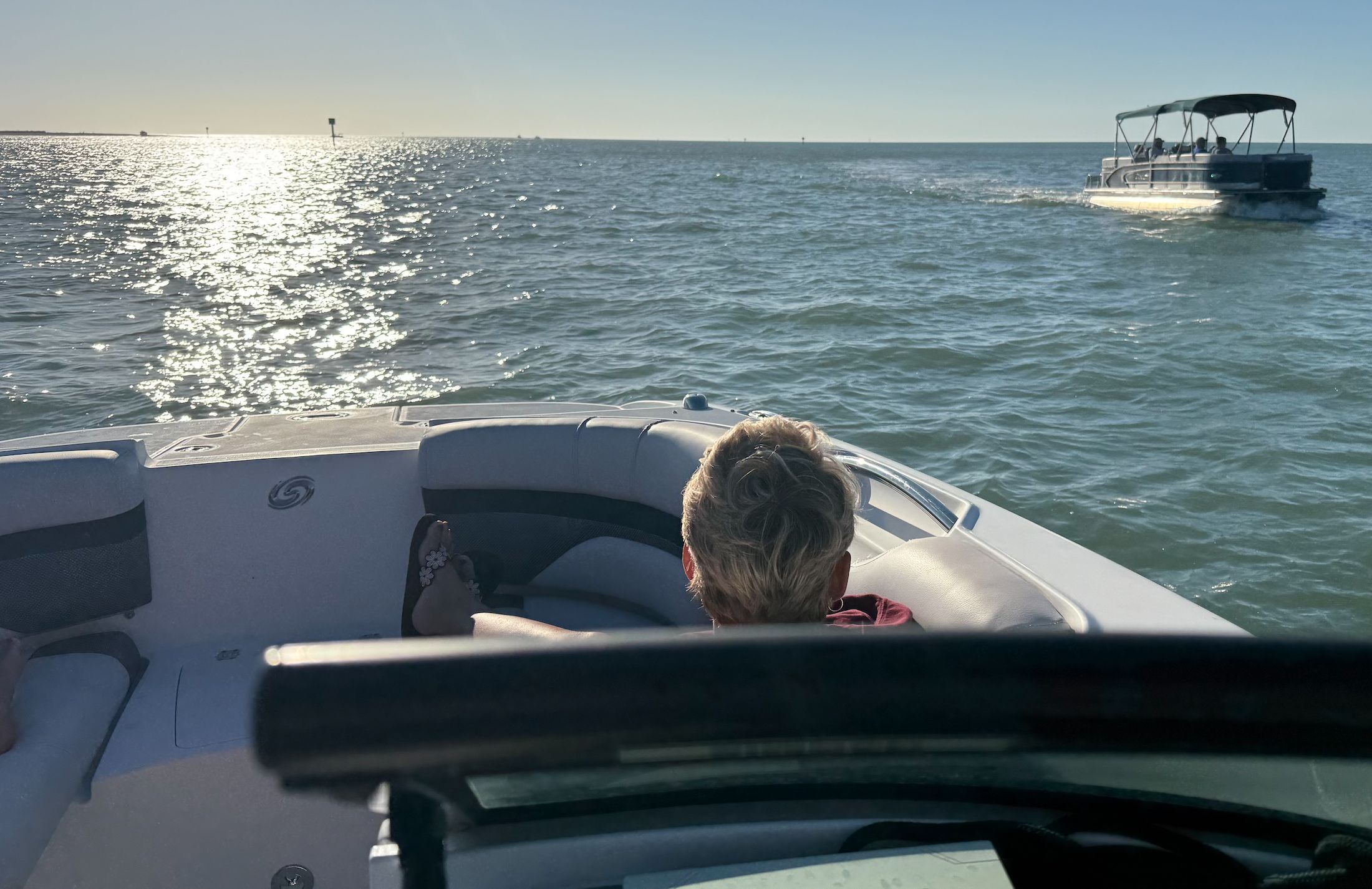 2017 Hurricane SunDeck 2690 OB - 10