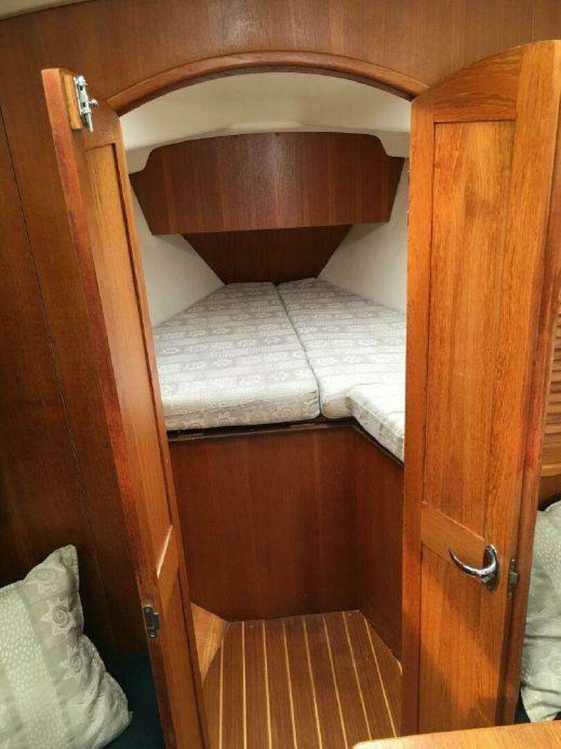 2002 Hunter 326 - Image 18