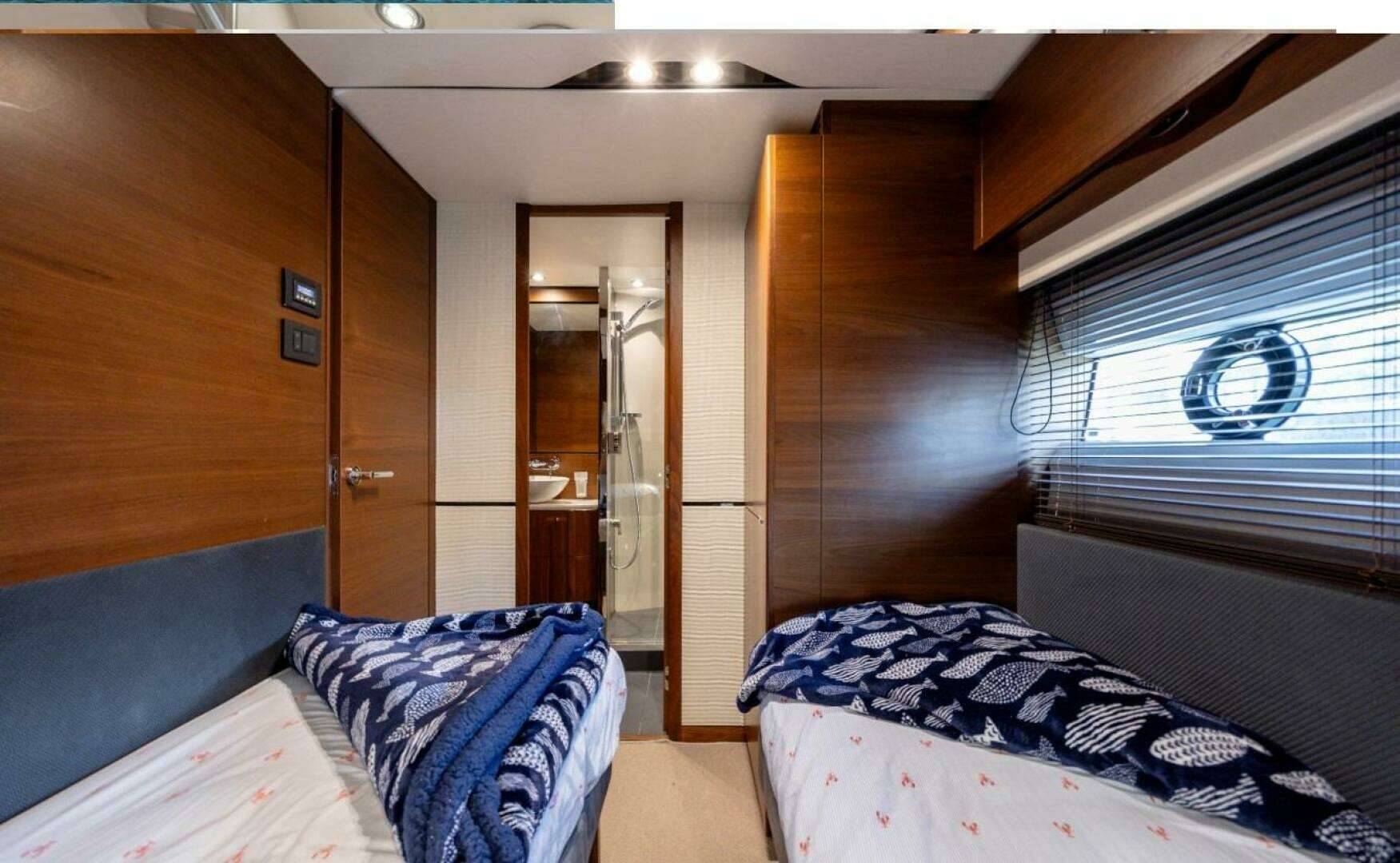 2017 Princess S65 - Image 24