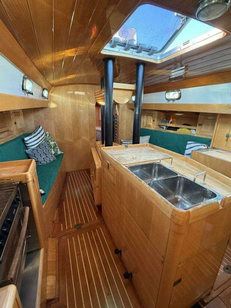 2007 Schooner — - Image 31
