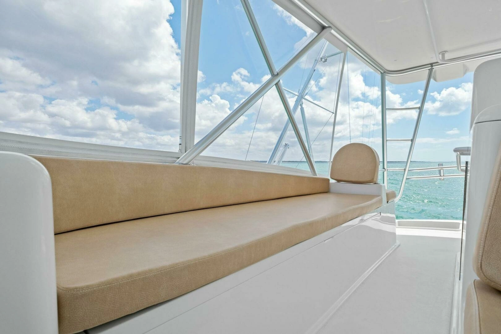 2008 Viking 64 Convertible - Image 26