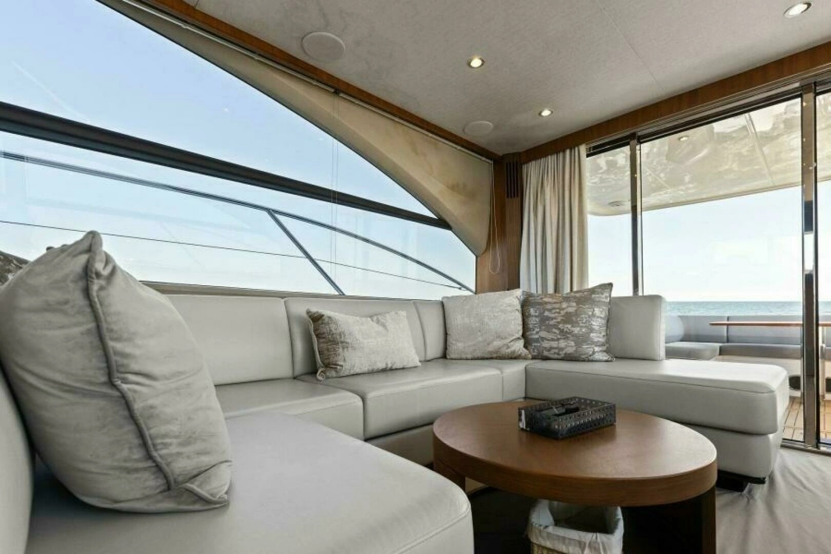 2016 Princess 60 Flybridge - Image 20