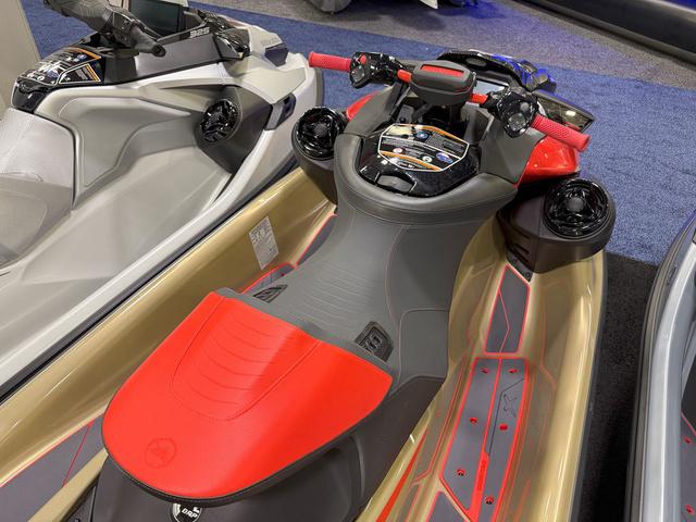 2025 Sea-Doo RXP-X 325 - 6