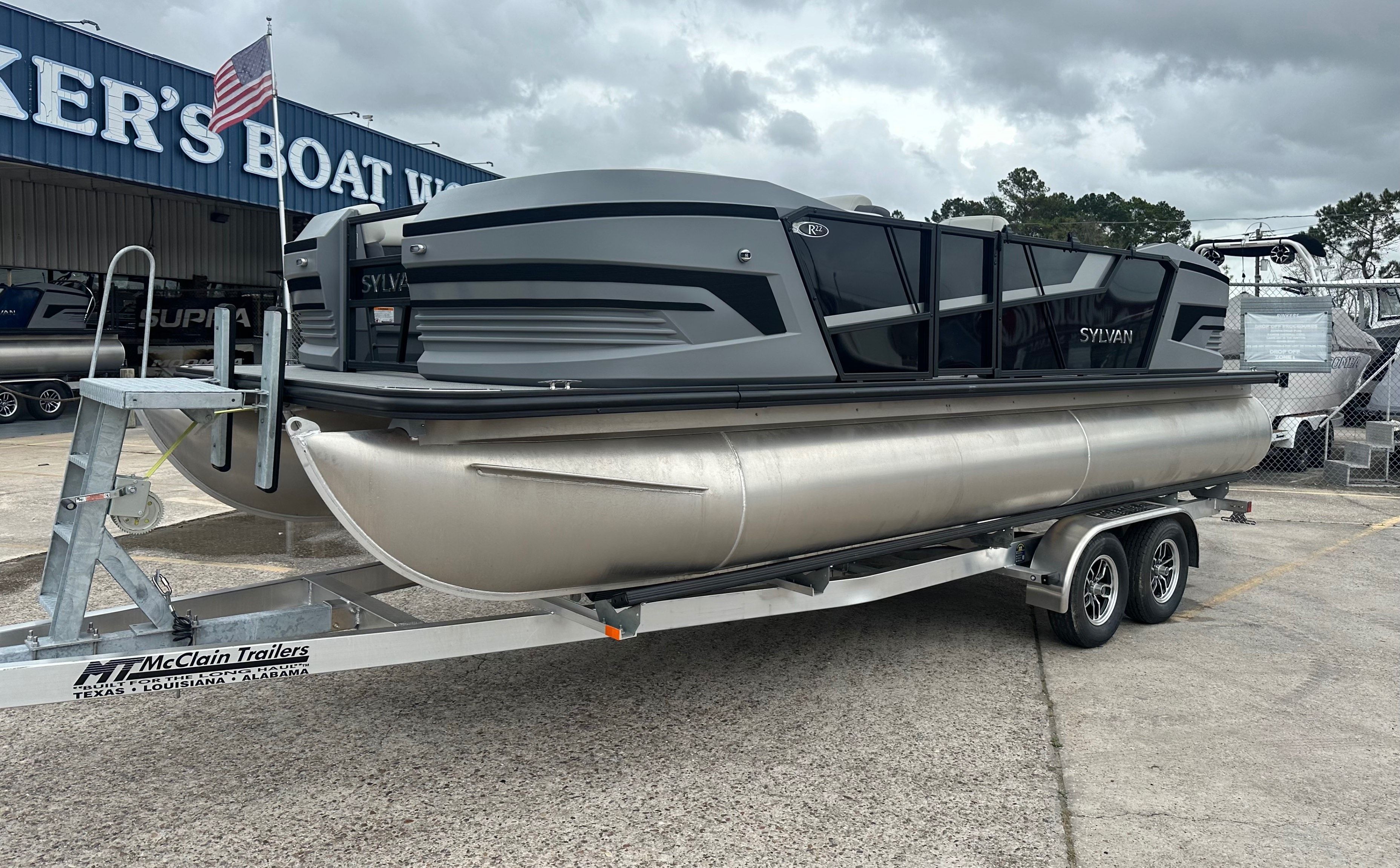 2026 Sylvan R22 Party Fish - 2