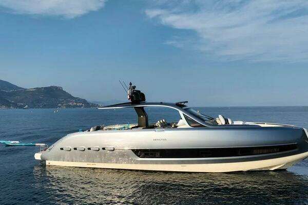 2023 Invictus TT460