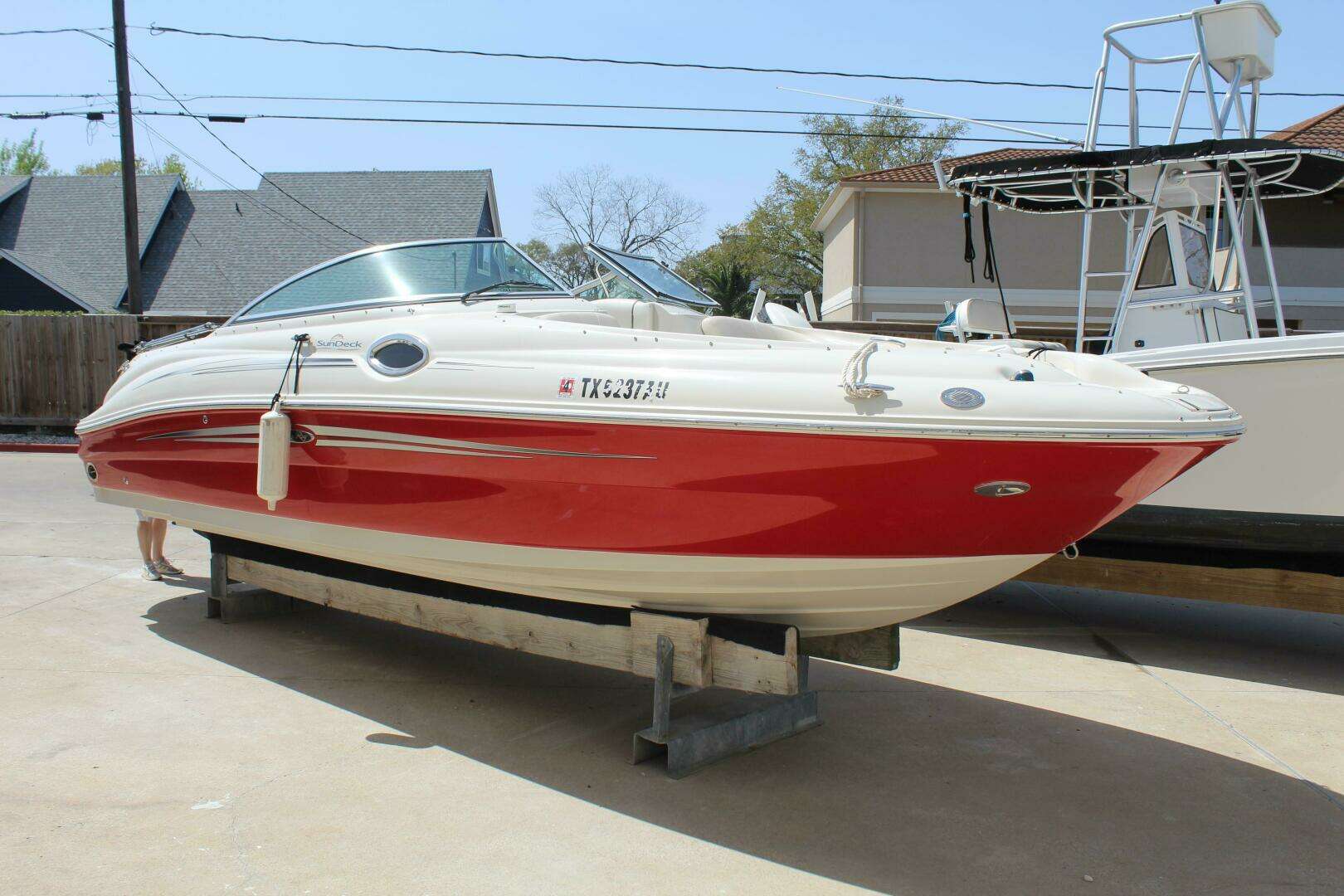 2008 Sea Ray 240 Sundeck - Image 6