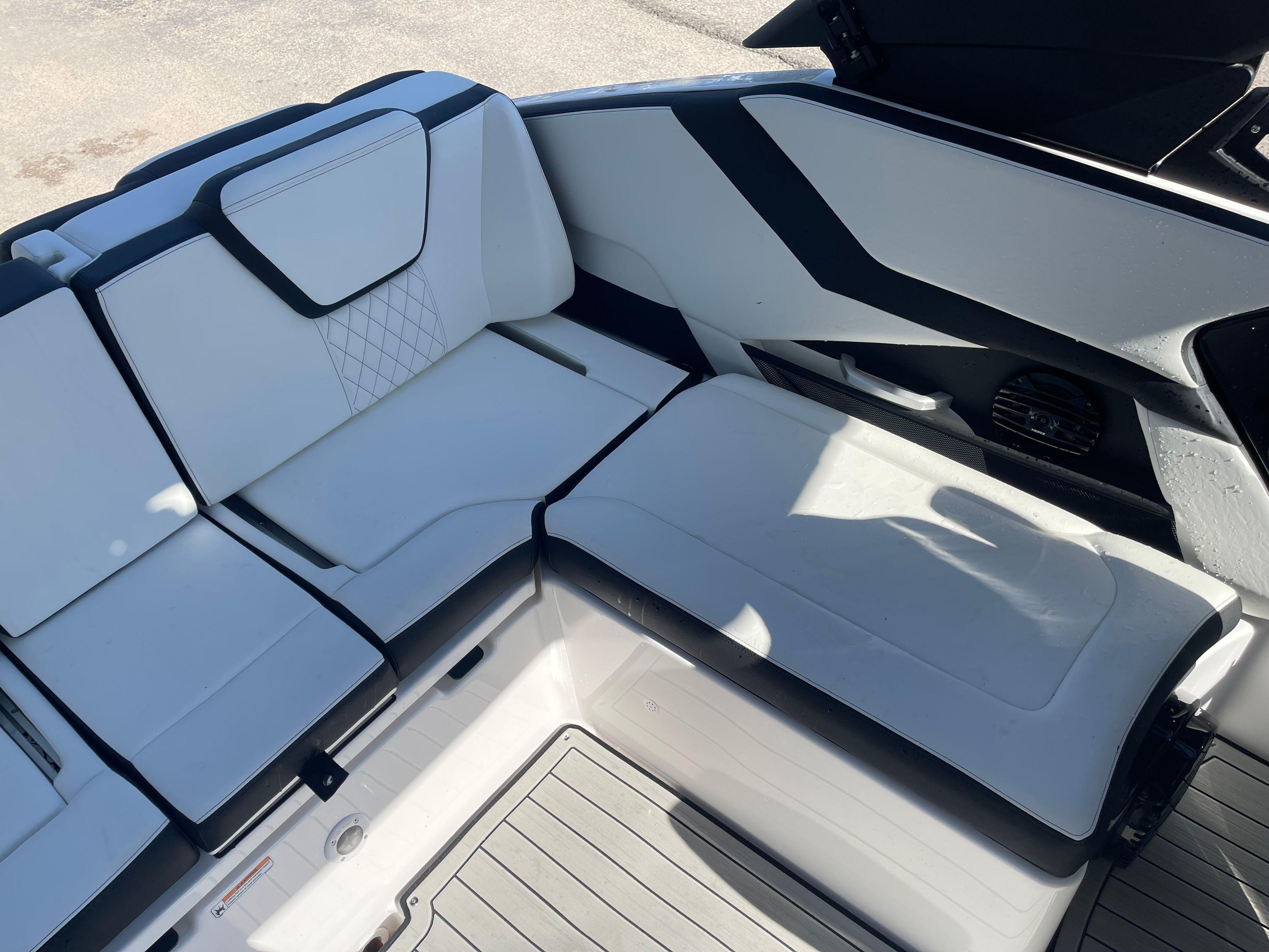 2025 YAMAHA 252 SD - Image 9