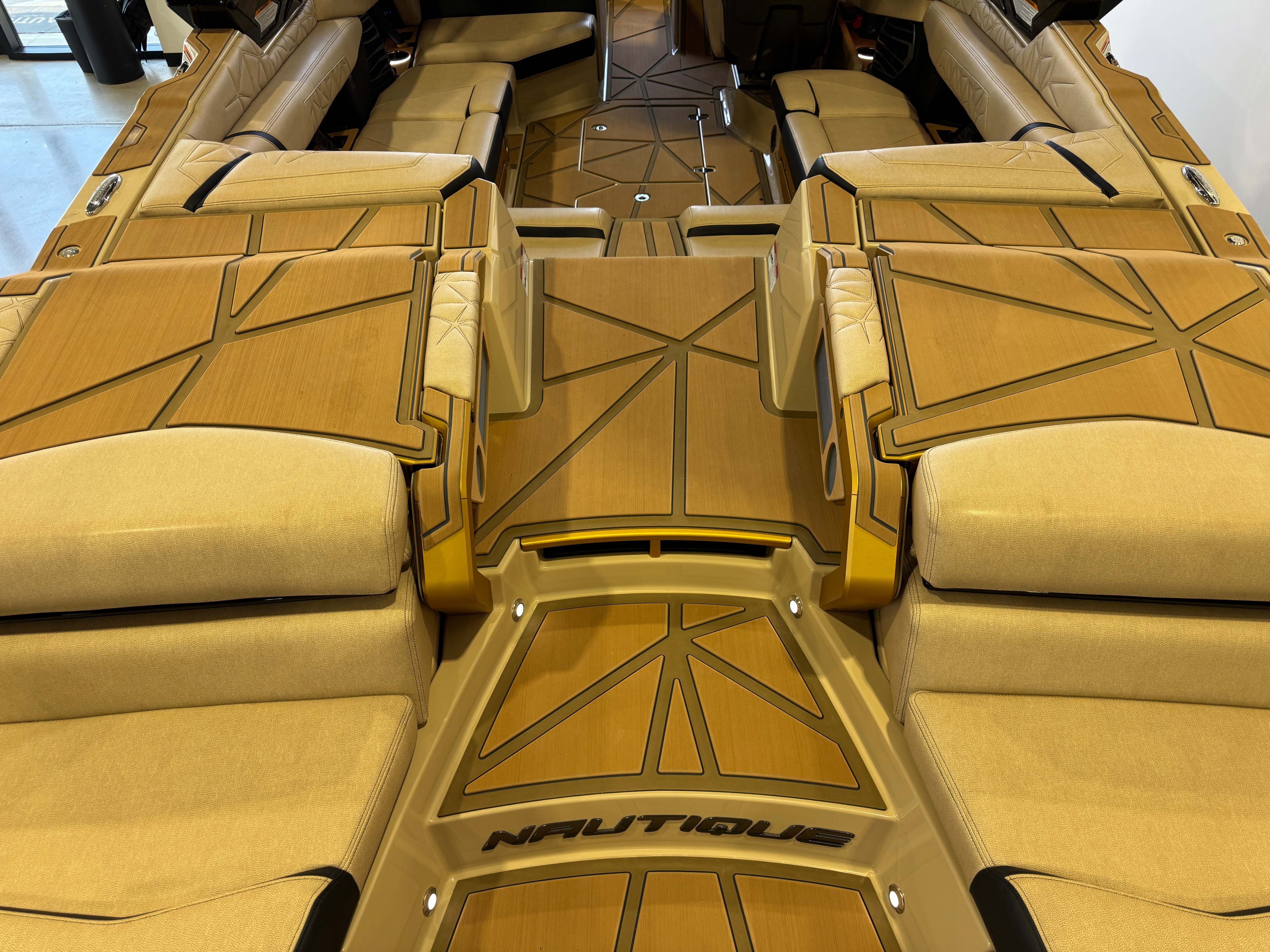 2025 Nautique Super Air Nautique G23 Paragon - 10