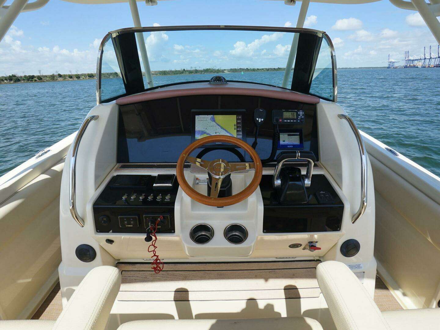 2018 Chris-Craft Catalina 34 - Image 12