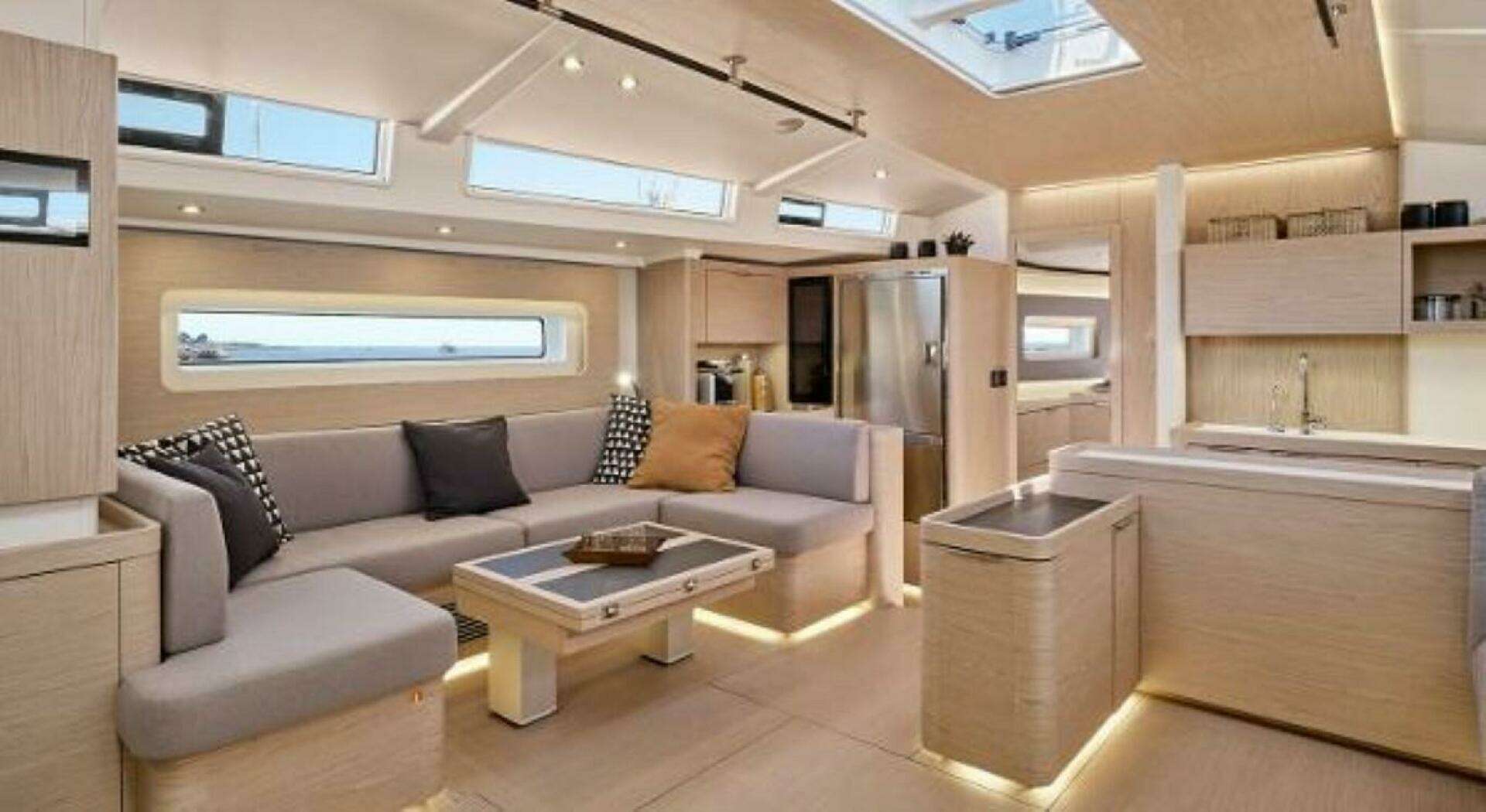 2025 Beneteau Oceanis Yacht 60 - Image 11